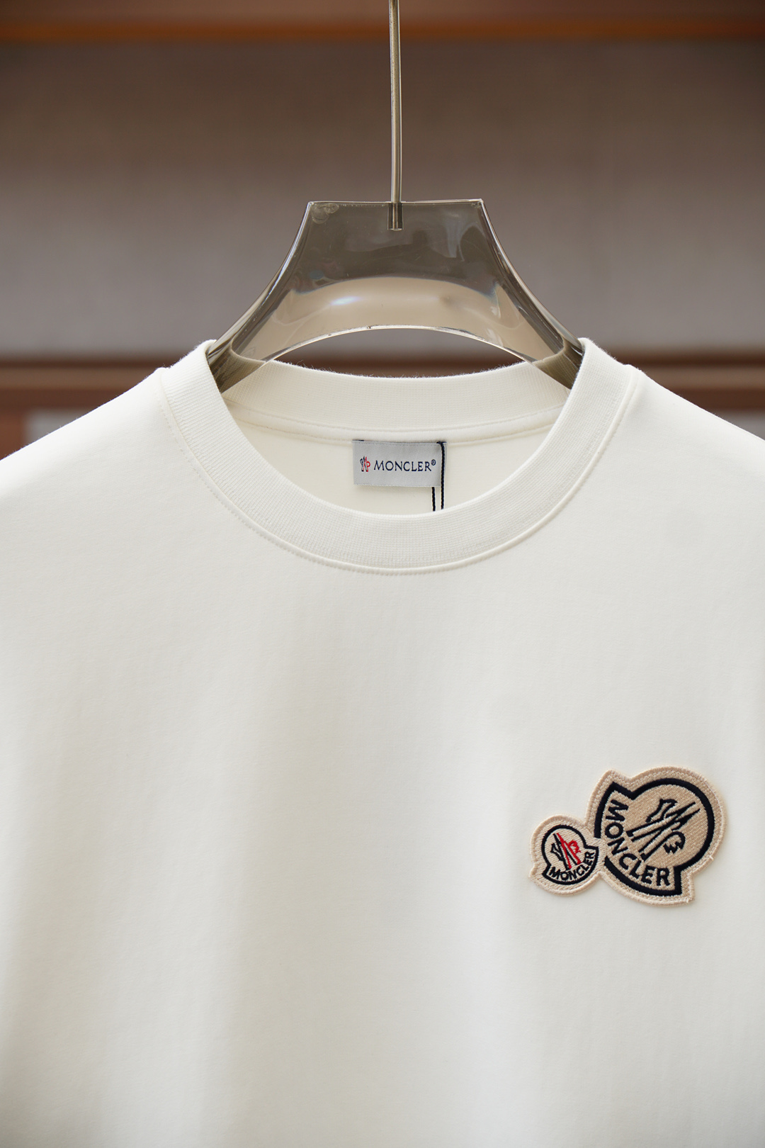 2025秋冬系列上👾蒙口- Moncler-套头圆领卫衣 纯色LOGO搭配刺绣🪡大标 高端大气经典系列，