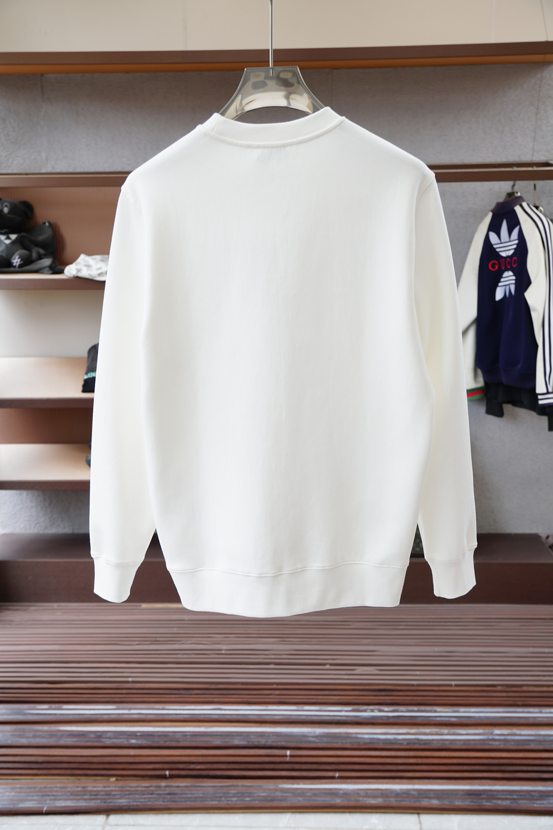 2025秋冬系列上👾BBR 巴宝莉-套头圆领卫衣 纯色LOGO搭配刺绣🪡大标 高端大气经典系列，经典圆领