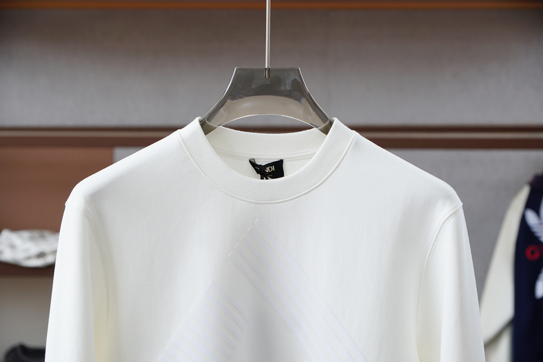 2025秋冬系列上👾Fendi 芬迪-套头圆领卫衣 纯色LOGO搭配刺绣🪡大标 高端大气经典系列，经典圆