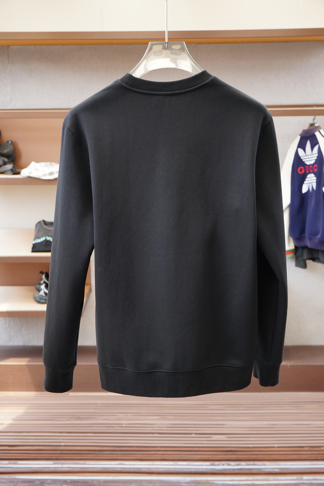 2025秋冬系列上👾Fendi 芬迪-套头圆领卫衣 纯色LOGO搭配刺绣🪡大标 高端大气经典系列，经典圆