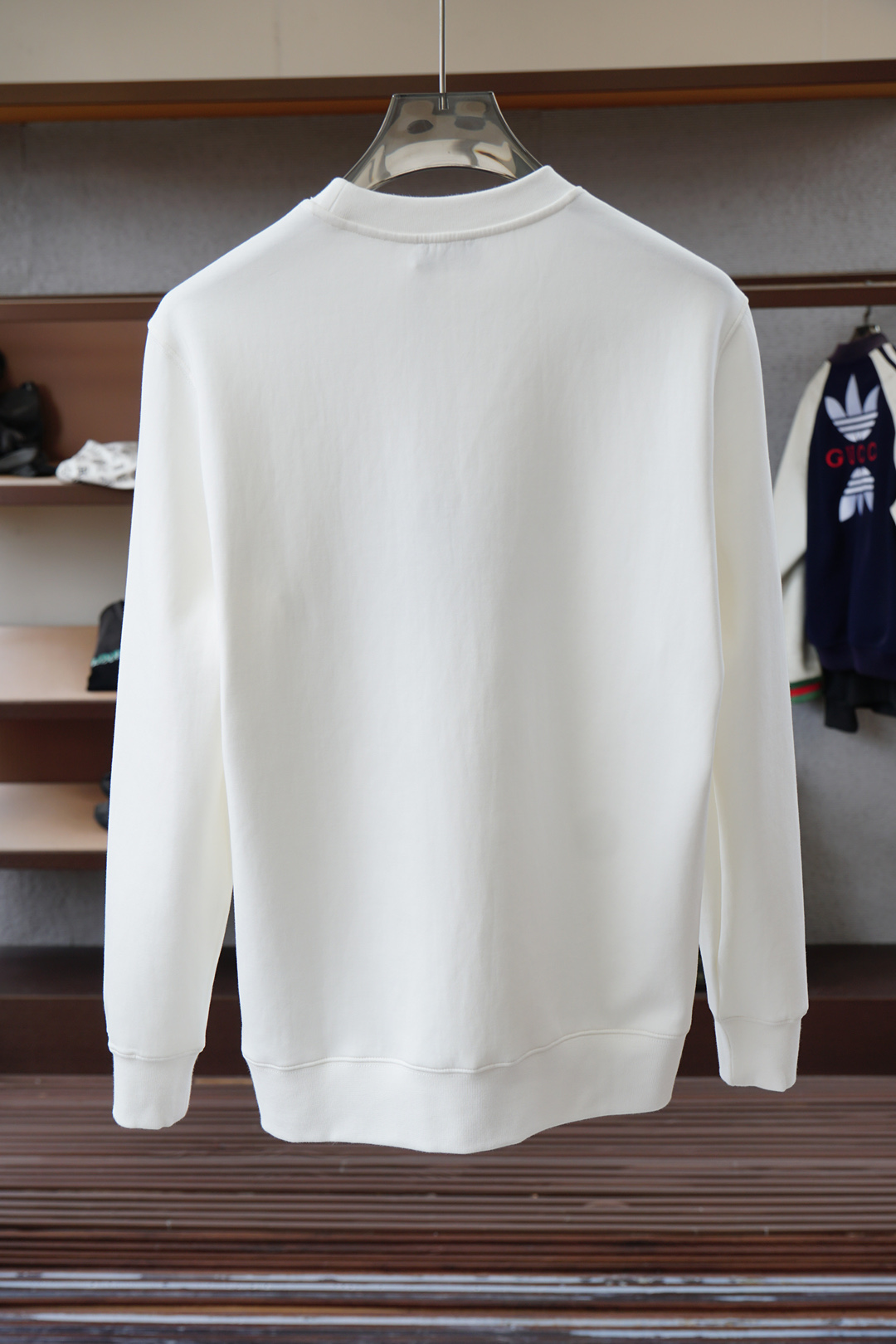 2025秋冬系列上👾Fendi 芬迪-套头圆领卫衣 纯色LOGO搭配刺绣🪡大标 高端大气经典系列，经典圆