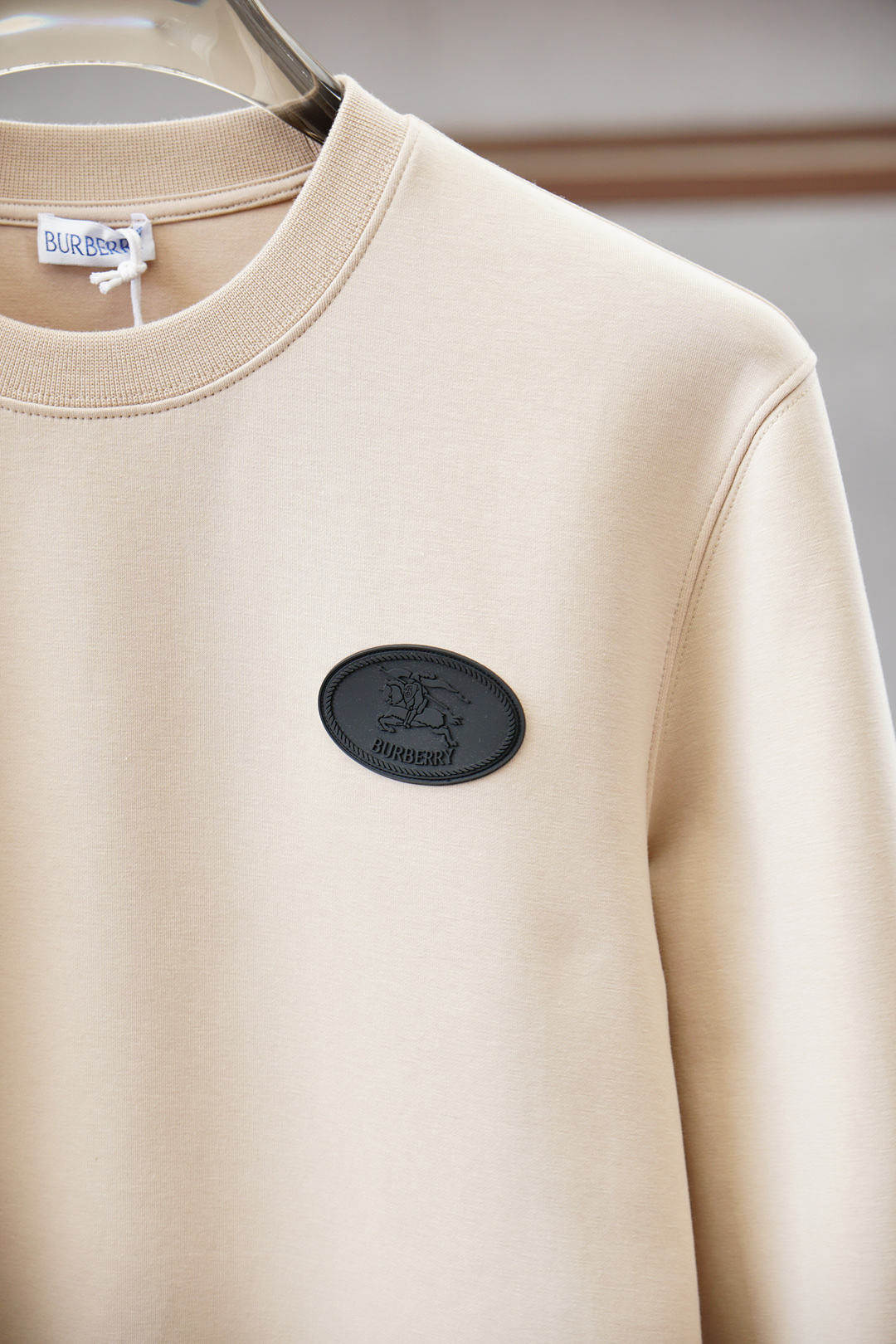 2025秋冬系列上👾BBR 巴宝莉-2025秋冬/套头圆领卫衣 纯色LOGO搭配刺绣🪡大标 高端大气经典