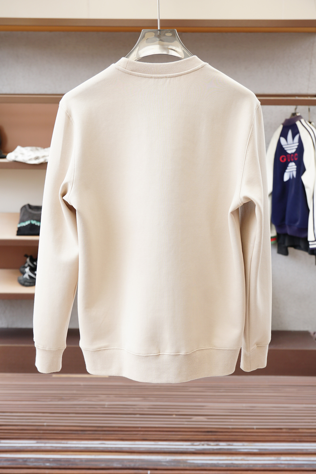 2025秋冬系列上👾BBR 巴宝莉-2025秋冬/套头圆领卫衣 纯色LOGO搭配刺绣🪡大标 高端大气经典