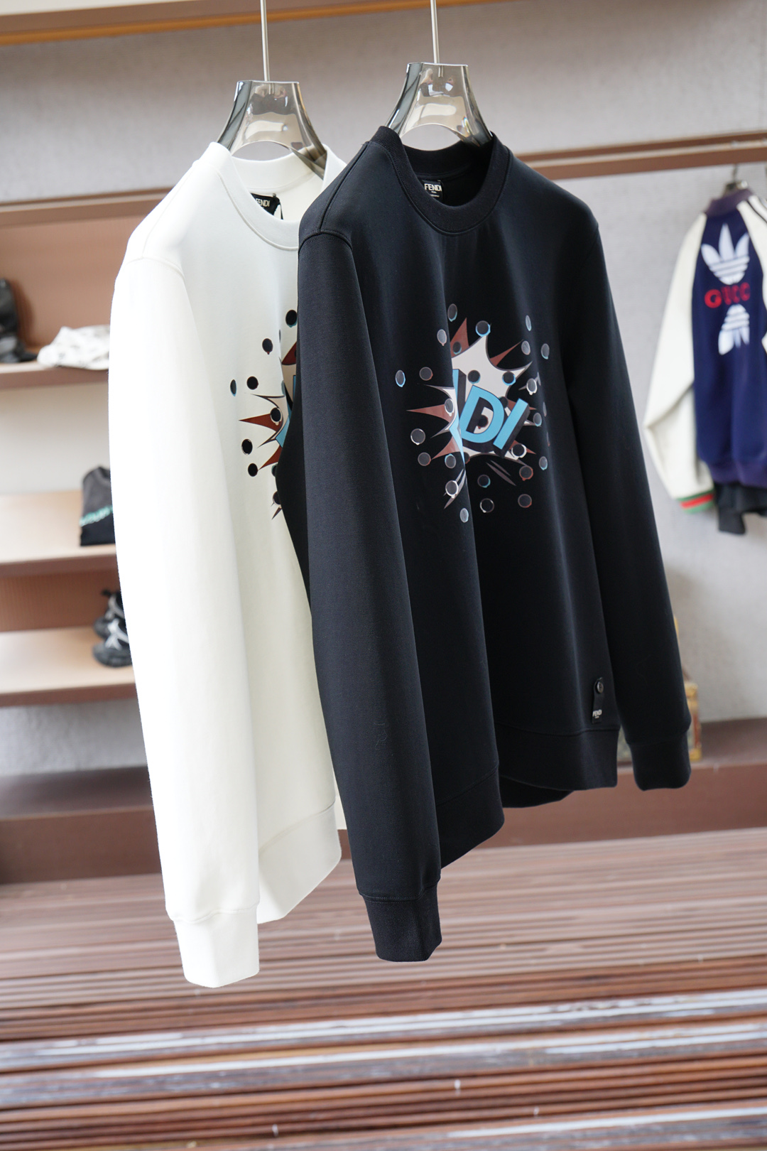 2025秋冬系列上👾Fendi 芬迪-套头圆领卫衣 纯色LOGO搭配刺绣🪡大标 高端大气经典系列，经典圆