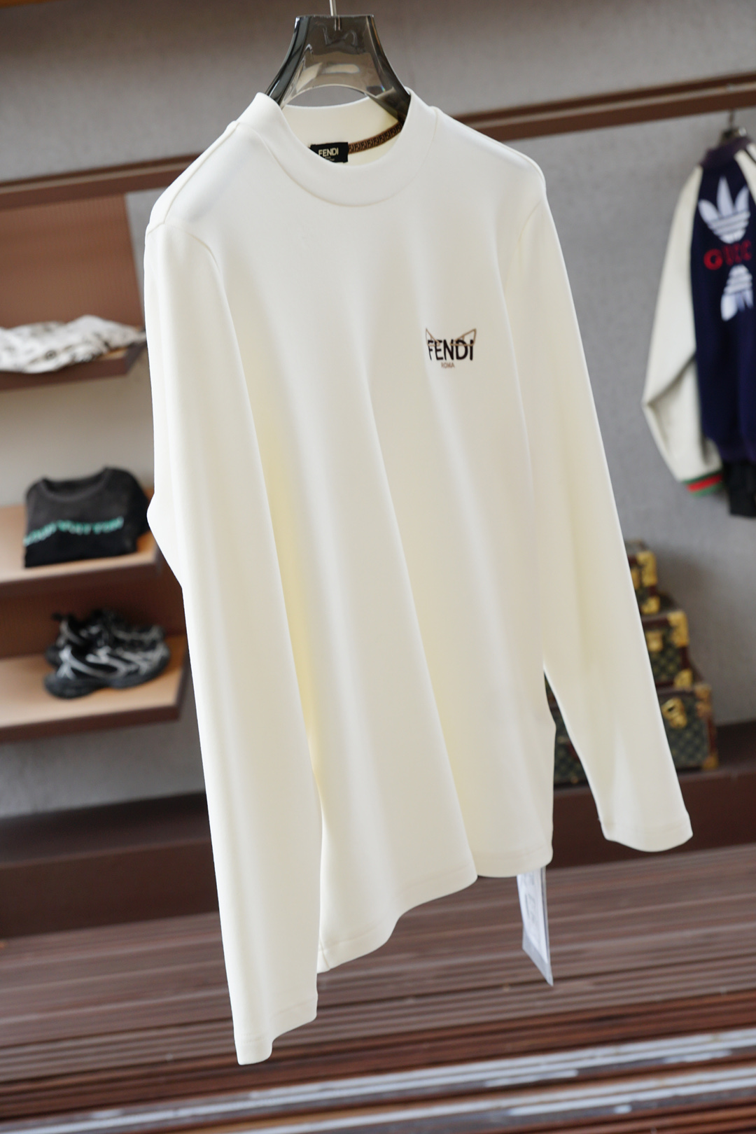 Fendi芬迪-🤎2025FW新品火爆上市啦🤎高品🍁质量🪵潮流🐿风向标🐾🐼16823MQ🐼精选定制高端埃