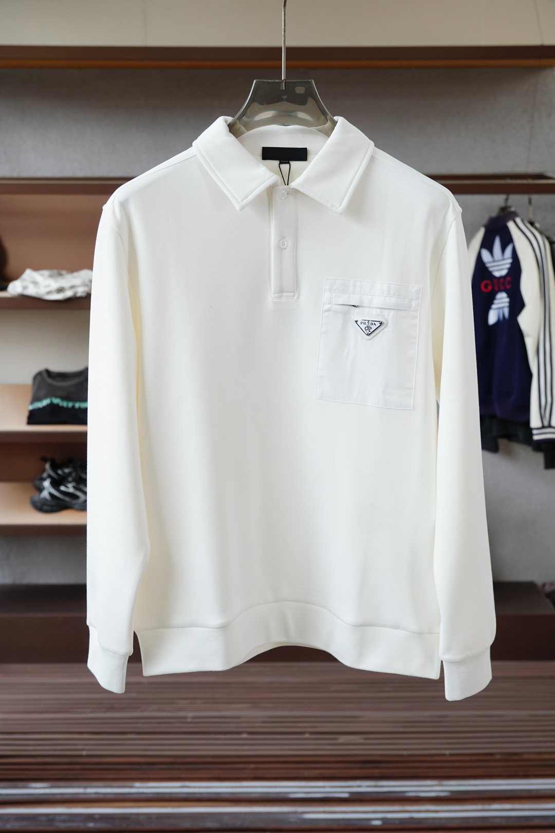 =，普拉达-🤎2025FW新品火爆上市啦🤎高品🍁质量🪵潮流🐿风向标🐾🐼16825MQS🐼精选定制高端莫代