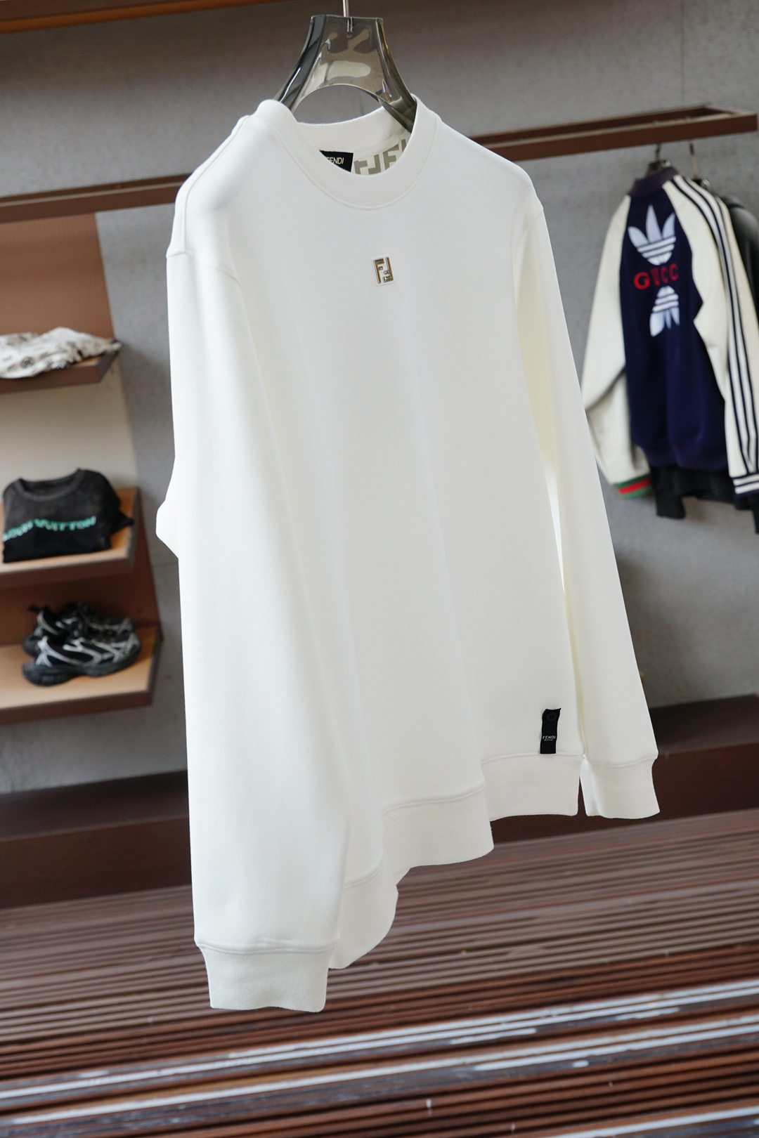 Fendi-芬迪/🤎2025FW新品火爆上市啦🤎高品🍁质量🪵潮流🐿风向标🐾🐼16825BW🐼精选定制高端