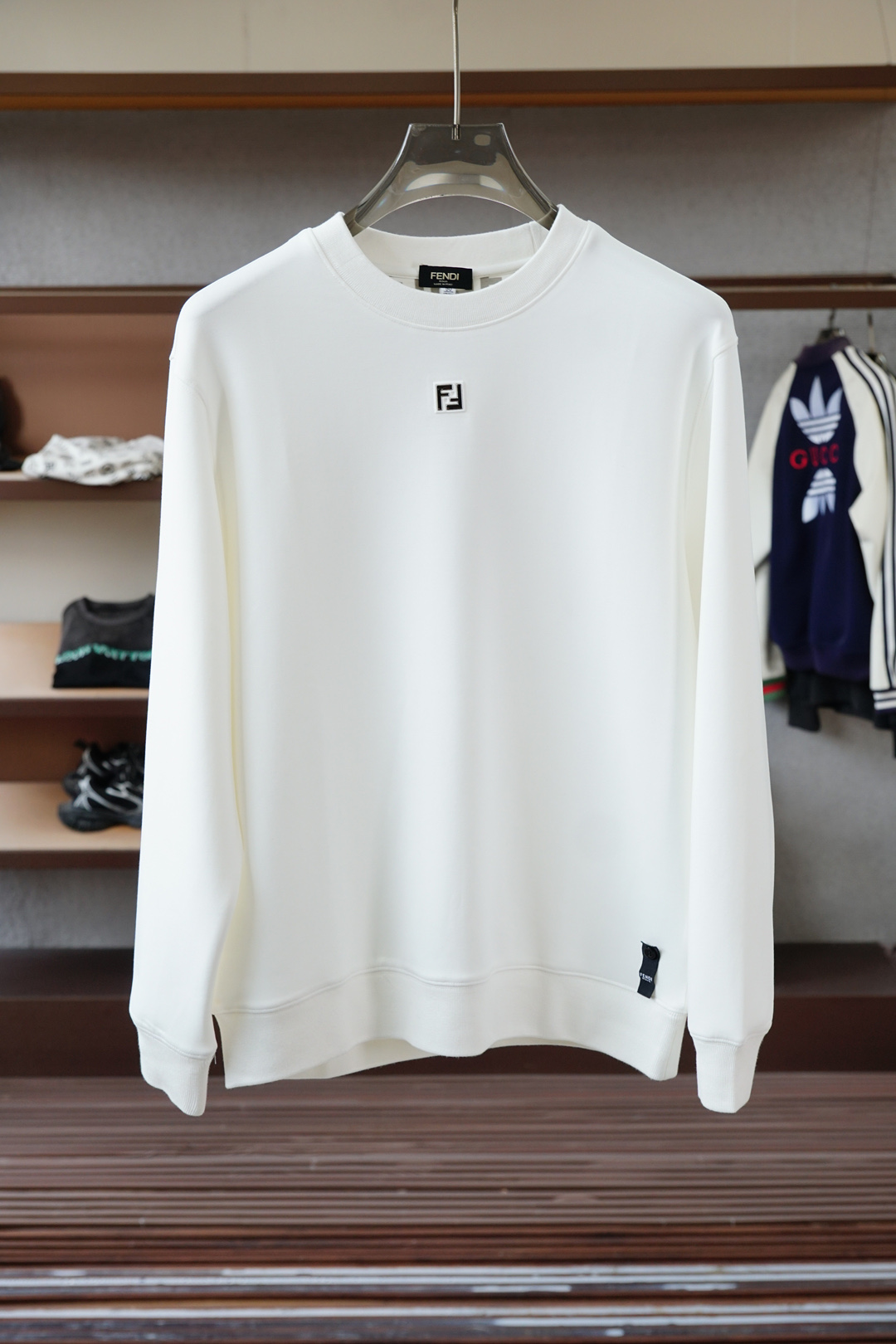 Fendi-芬迪/🤎2025FW新品火爆上市啦🤎高品🍁质量🪵潮流🐿风向标🐾🐼16825BW🐼精选定制高端