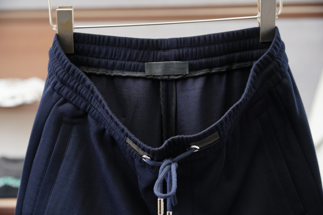 ，Prada普拉达-🤎2025FW新品火爆上市啦🤎高品🍁质量🪵潮流🐿风向标🐾🐼16827KQM🐼精选定制