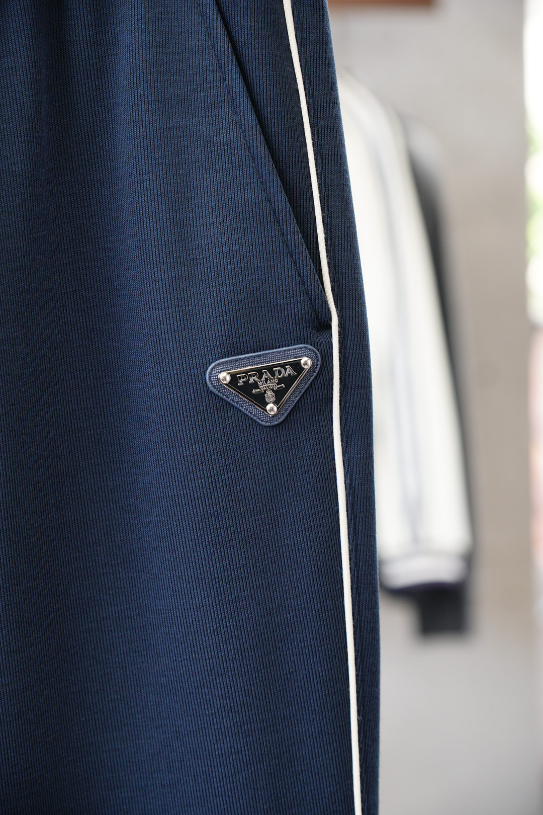 ；Prada普拉达/🤎2025FW新品火爆上市啦🤎高品🍁质量🪵潮流🐿风向标🐾🐼16827KQM🐼精选定制