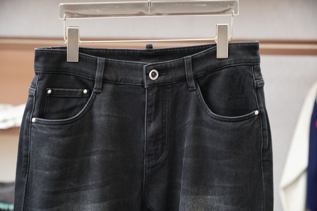 Fendi芬迪-🤎2025FW新品火爆上市啦🤎高品🍁质量🪵潮流🐿风向标🐾🐼16827FQZ🐼精选定制高端