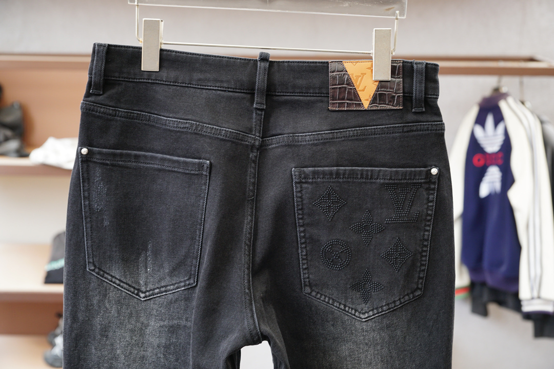 Fendi芬迪-🤎2025FW新品火爆上市啦🤎高品🍁质量🪵潮流🐿风向标🐾🐼16827FQZ🐼精选定制高端