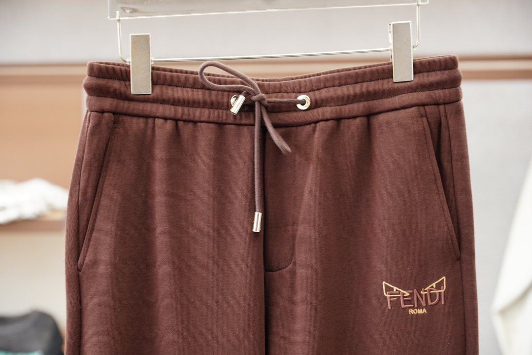 Fendi芬迪/🤎2025FW新品火爆上市啦🤎高品🍁质量🪵潮流🐿风向标🐾🐼16826KQM🐼精选定制高端