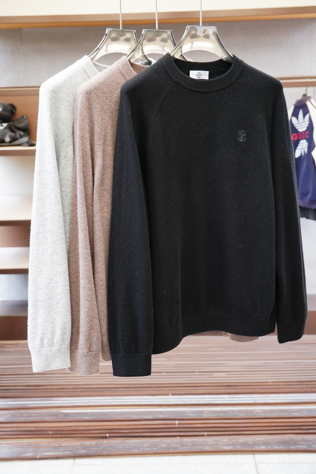 NO:566444,, BC’s new autumn and winter sweaters!  High-quality wool, simple but not simple. Casual round-neck style, easy to match on the street for daily use. Fine workmanship, fine and even stitching, not easy to get off line. Color black khaki gray code size M-2XL,,chanel,sweaters,alexander wang19860909,BC家秋冬新款毛衣！优质羊毛,简约而不简单.休闲圆领款式,日常搭配出街轻松搭配.做工精细 针脚细密均匀,不易脱线. 颜色黑色 卡其 灰色 码数M-2XL,,chanel,sweaters,alexander wang,Men's clothing