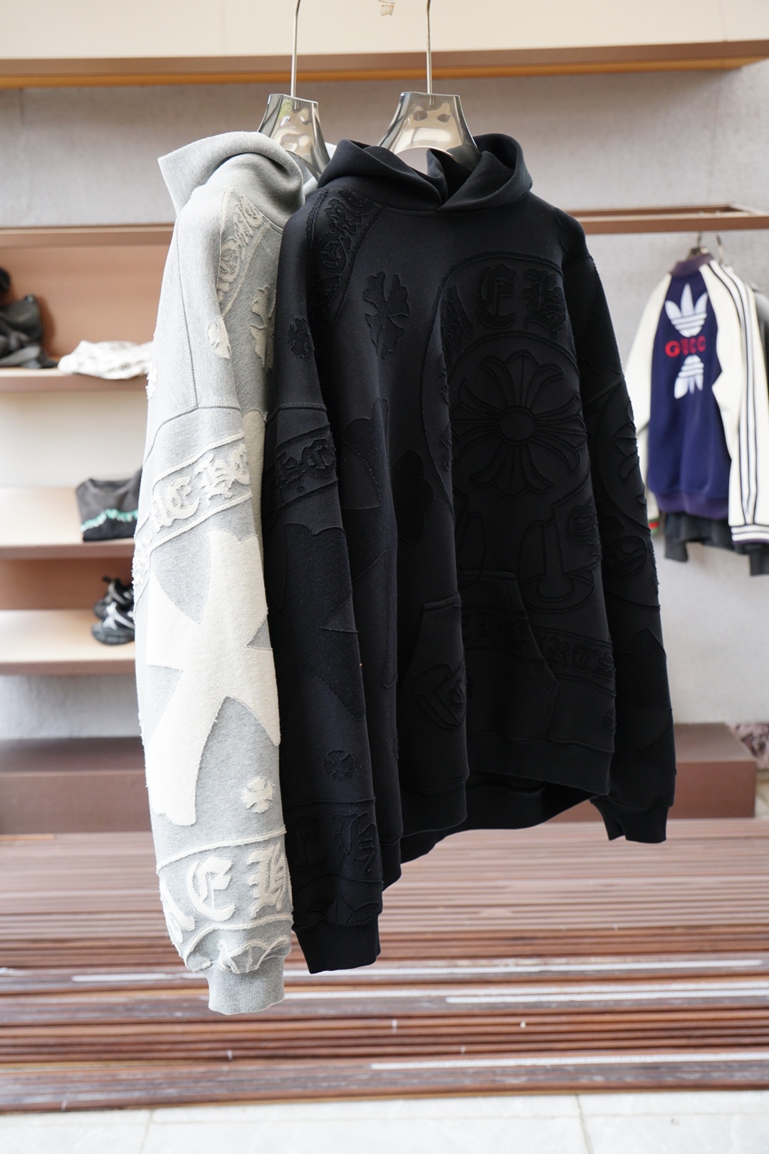 NO:571622,Chrome Hearts - high version composite fabric burnt flower craft sweatshirt, 450g high weight and high density embroidery, complex craftsmanship, sizes S~XL (European sizes tend to be large, please quote your height and weight when ordering),,chrome hearts,hoodie,sweatshirts,alexander wang19860909克罗心-高版本复合面料烧花工艺卫衣,450克高克重加高密度刺绣,工艺复杂, 尺码S~XL(欧码偏大报身高体重下单),,chrome hearts,hoodie,sweatshirts,alexander wang,Men's clothing