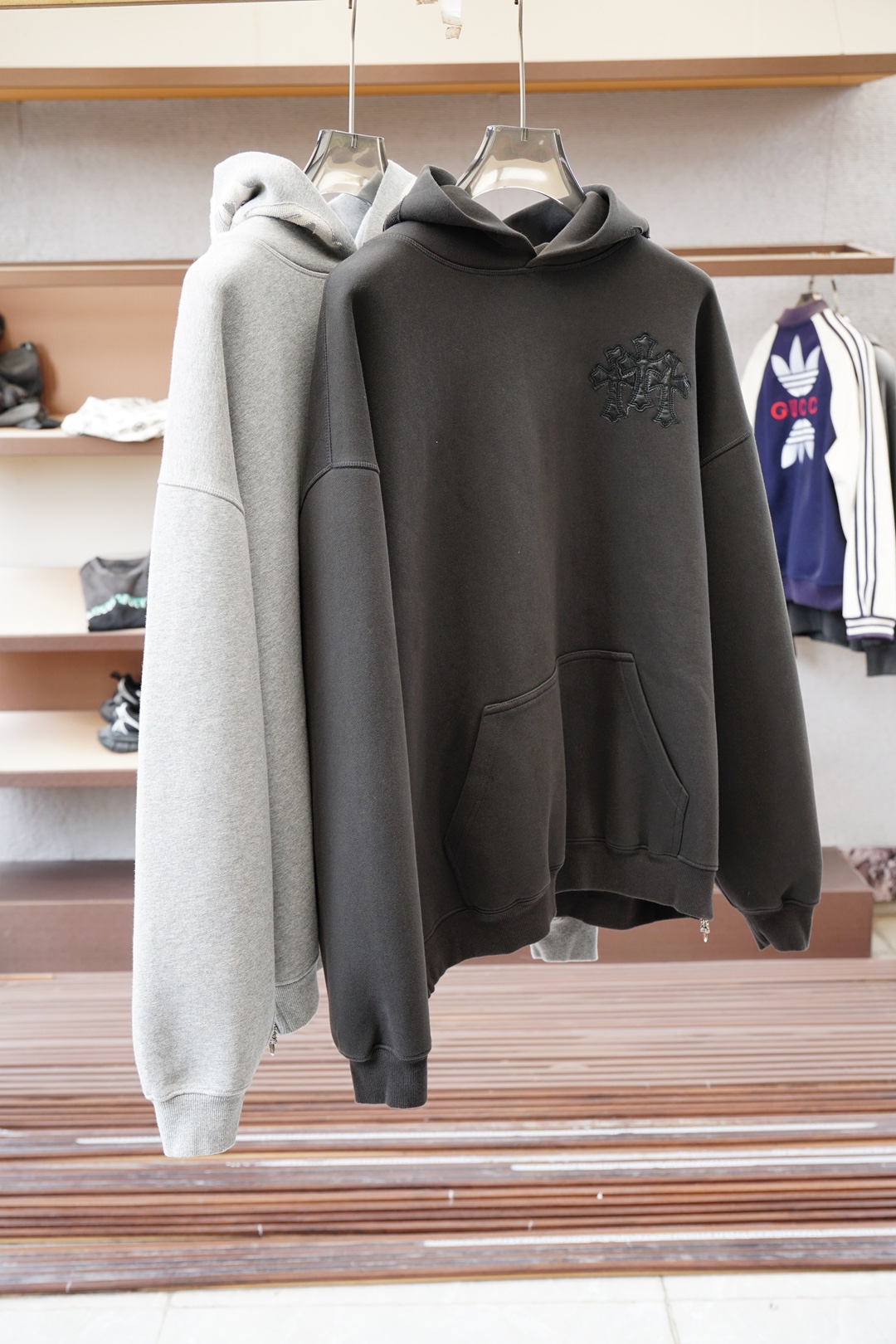 NO:571628,Chrome Hearts - high version composite fabric burnt flower craft sweatshirt, 450g high weight and high density embroidery, complex craftsmanship, sizes S~XL (European sizes tend to be large, please quote your height and weight when ordering),,chrome hearts,hoodie,sweatshirts,alexander wang19860909克罗心-高版本复合面料烧花工艺卫衣,450克高克重加高密度刺绣,工艺复杂, 尺码S~XL(欧码偏大报身高体重下单),,chrome hearts,hoodie,sweatshirts,alexander wang,Men's clothing