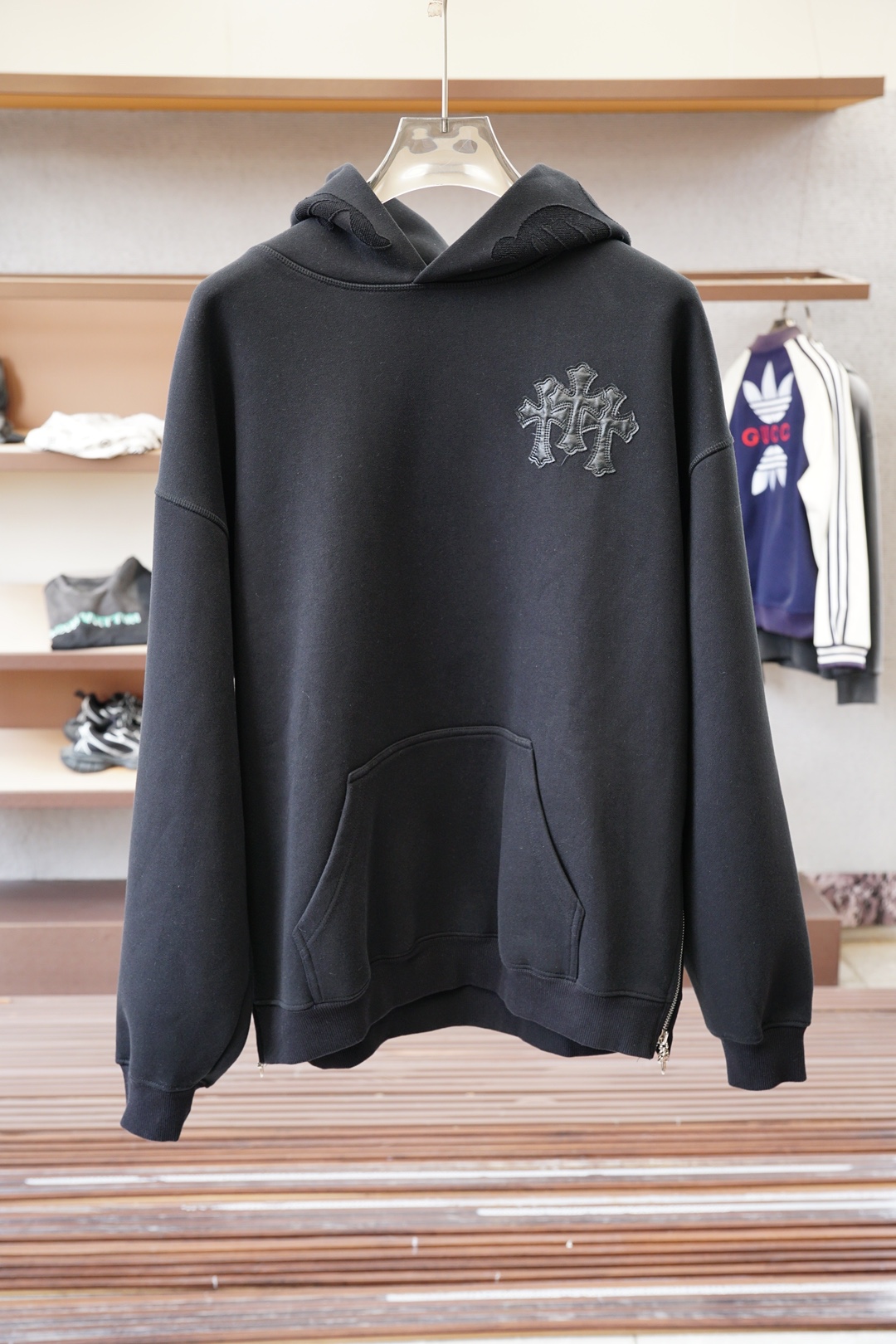 NO:571625,- Chrome hearts/high version composite fabric burnt flower craft sweatshirt, 450g high weight and high density embroidery, complex craftsmanship, sizes S~XL (European sizes tend to be larger, please quote your height and weight when ordering),,chrome hearts,hoodie,sweatshirts,alexander wang19860909- 克罗心/高版本复合面料烧花工艺卫衣,450克高克重加高密度刺绣,工艺复杂, 尺码S~XL(欧码偏大报身高体重下单),,chrome hearts,hoodie,sweatshirts,alexander wang,Men's clothing