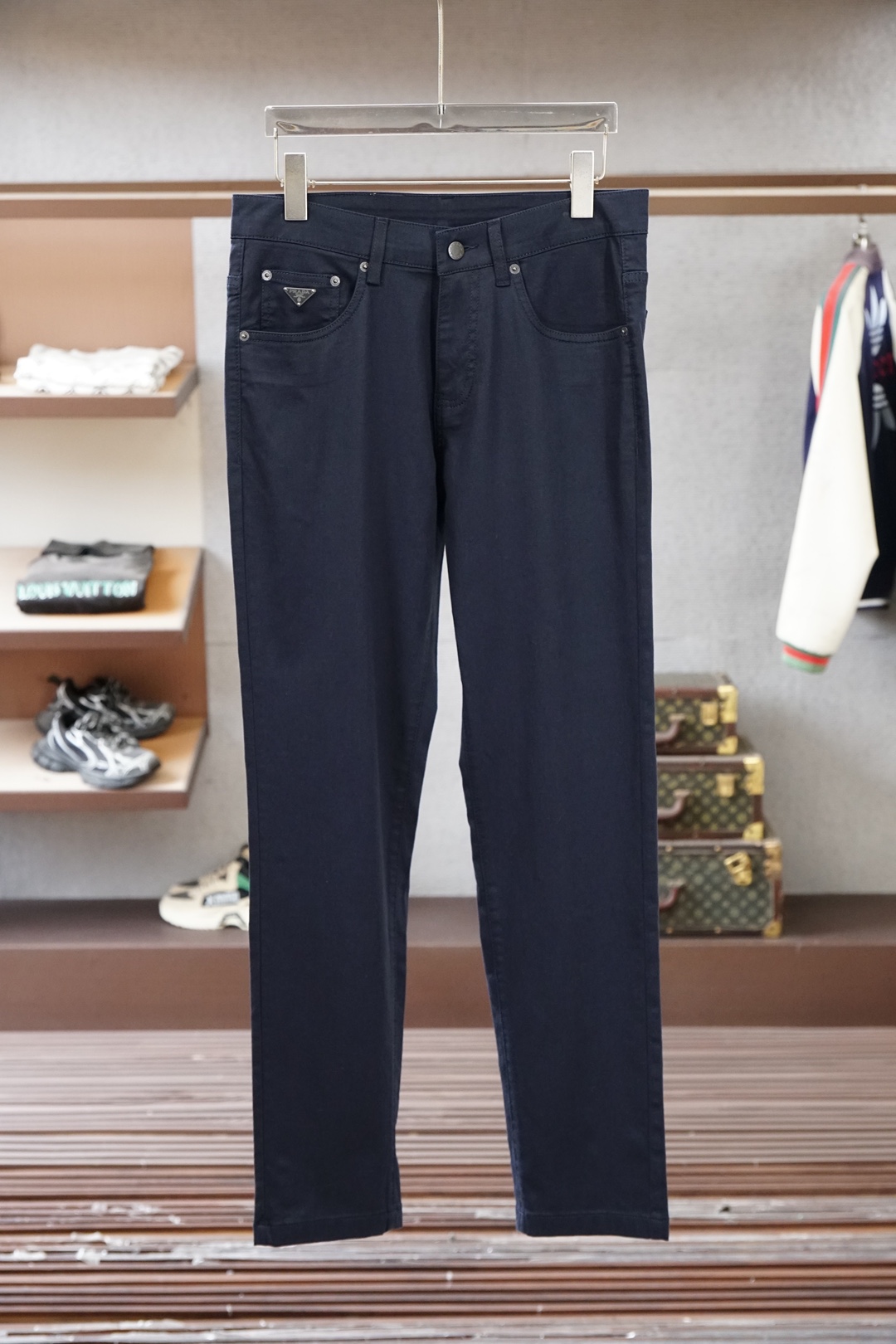 NO:735881,2026ss early spring new product Prada/Prada, men's cotton, wool blended trousers Color: black, light brown Size: 30 31 32 33 34 35 36 38,, prada, prada,198609092026ss 早春新品 Prada/普拉达、 男士棉质、羊毛混纺长裤 颜色: 黑色、浅咖 码数:30 31 32 33 34 35 36 38,,prada,prada,,Men's clothing