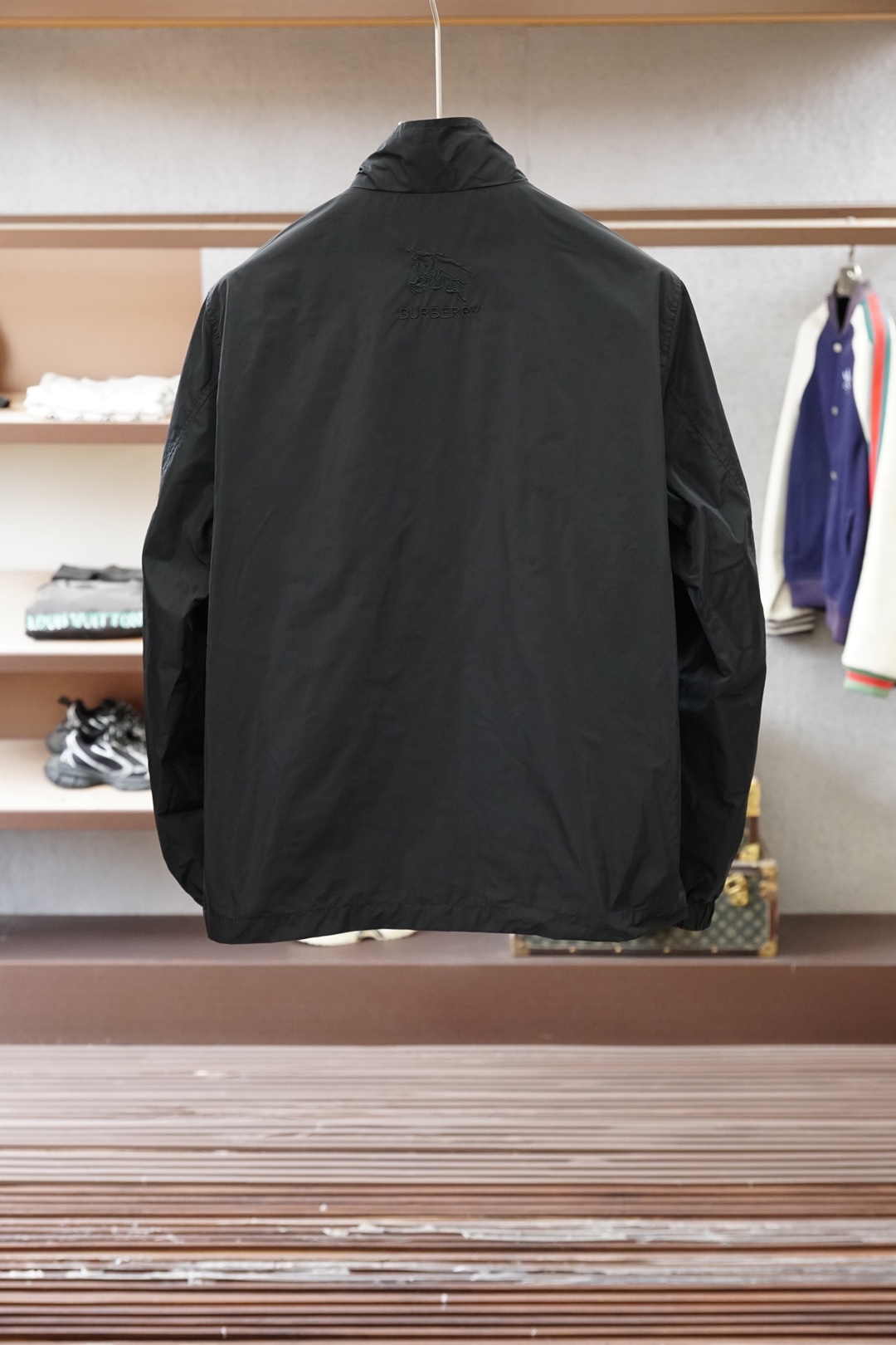 BBR-巴宝莉/Burberry 26早春新款发布🌸🌸巴宝莉翻领夹克外套，春季爆款外套，格子内里，战马刺