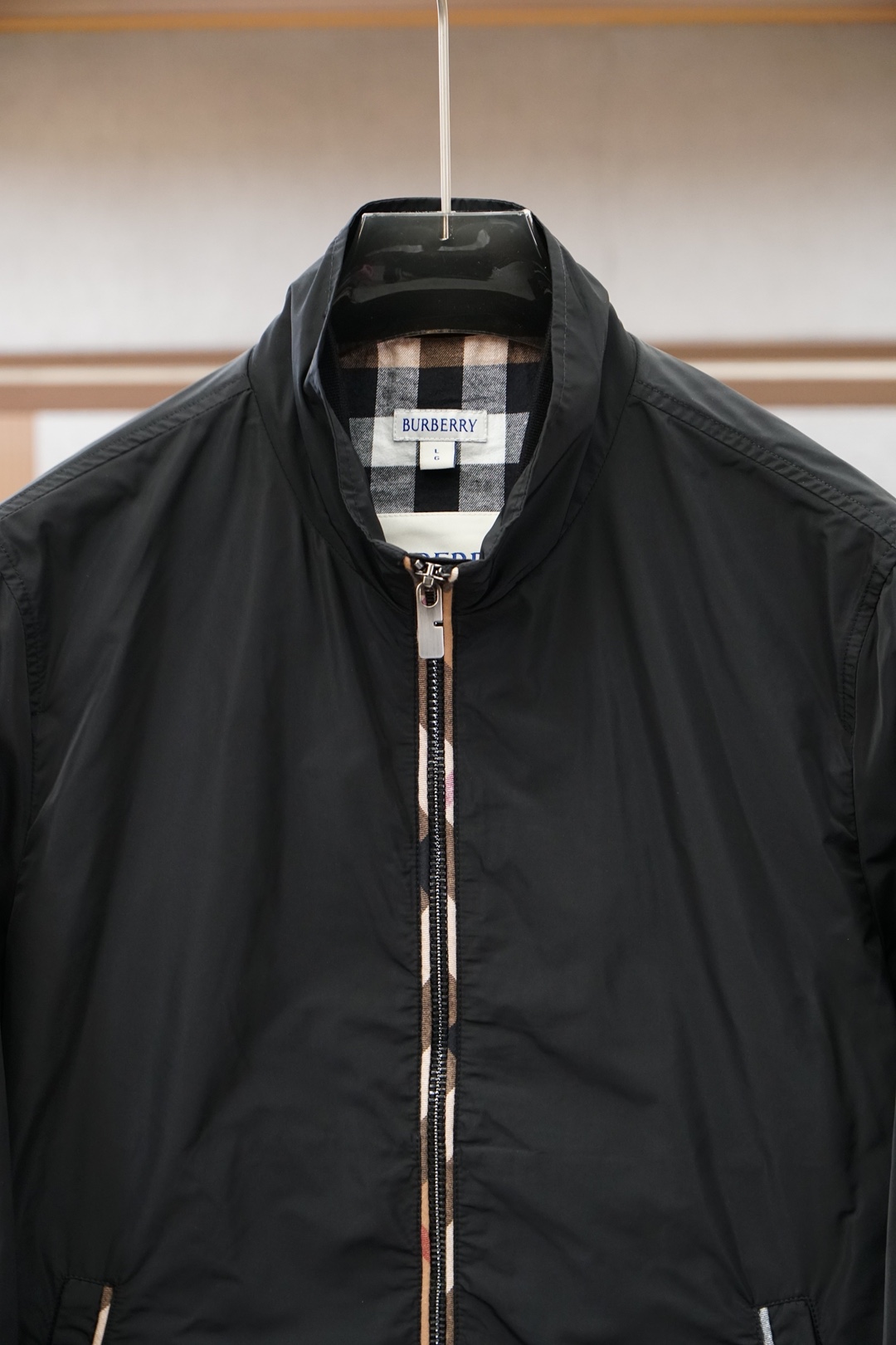 BBR-巴宝莉/Burberry 26早春新款发布🌸🌸巴宝莉翻领夹克外套，春季爆款外套，格子内里，战马刺