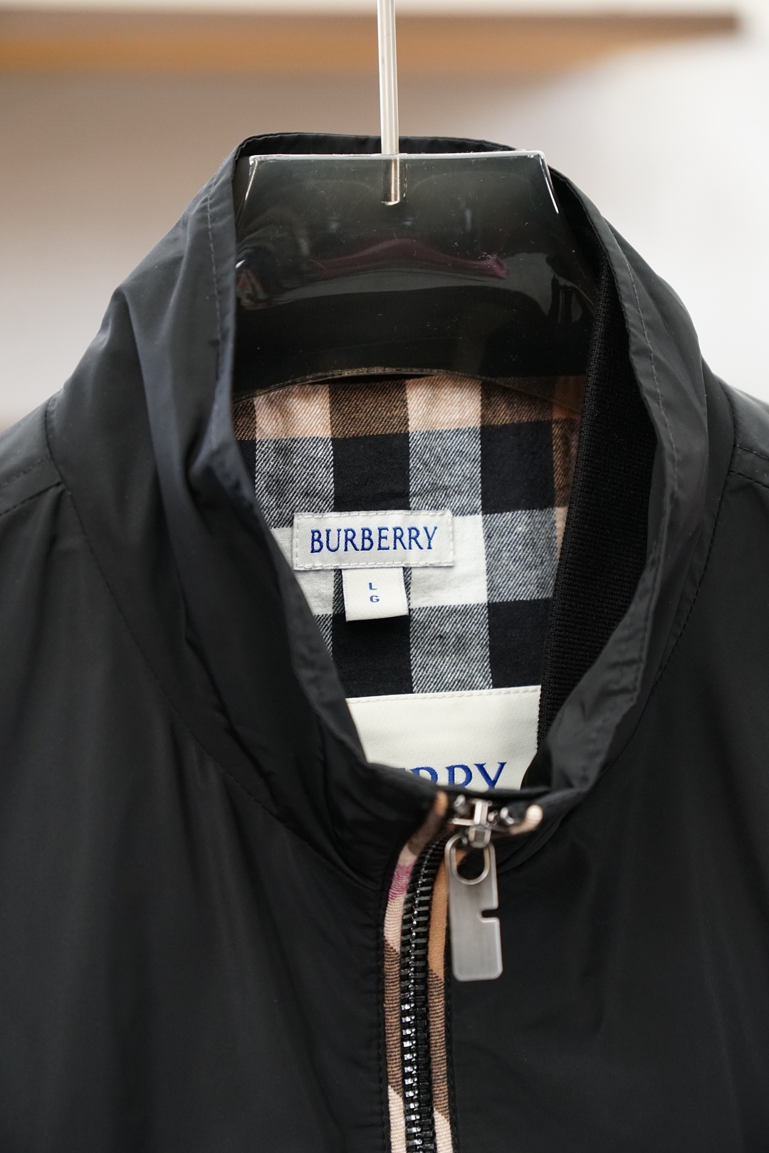 BBR-巴宝莉/Burberry 26早春新款发布🌸🌸巴宝莉翻领夹克外套，春季爆款外套，格子内里，战马刺