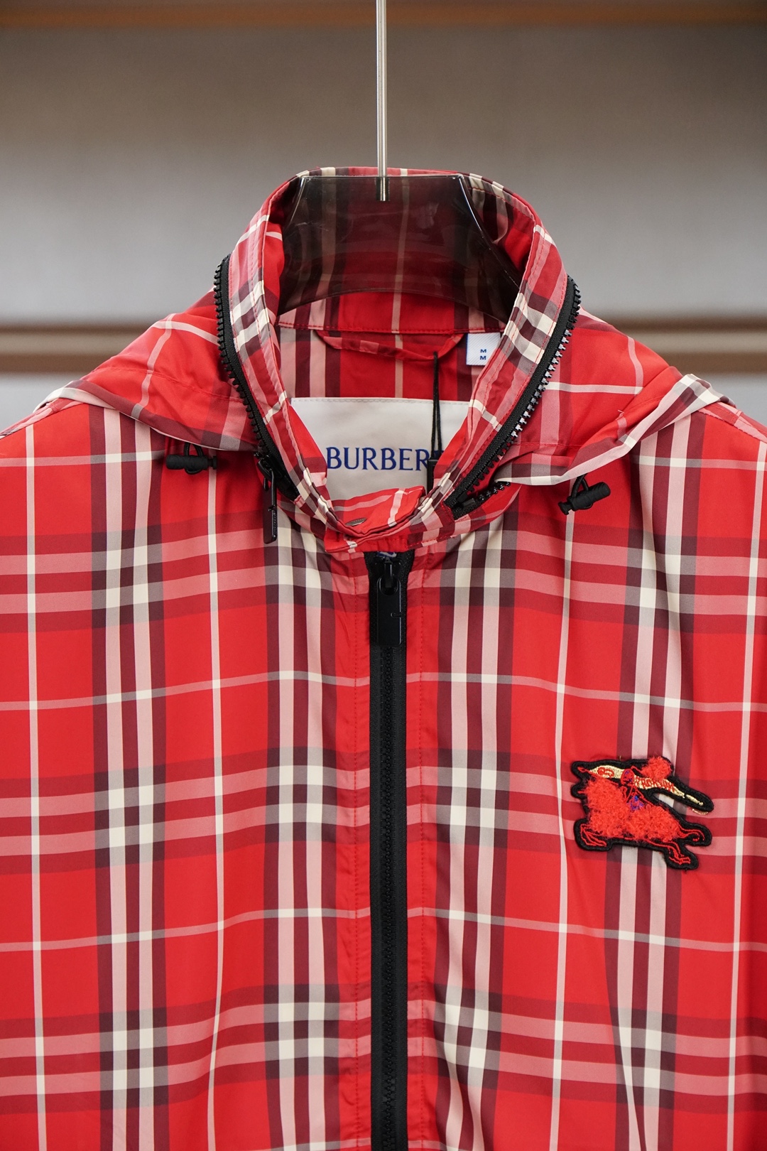 B BR巴宝莉-2026早春新款外套，官网1.1顶级打造，细节面料，五金，1.1开模定做；浅色连帽不挑身