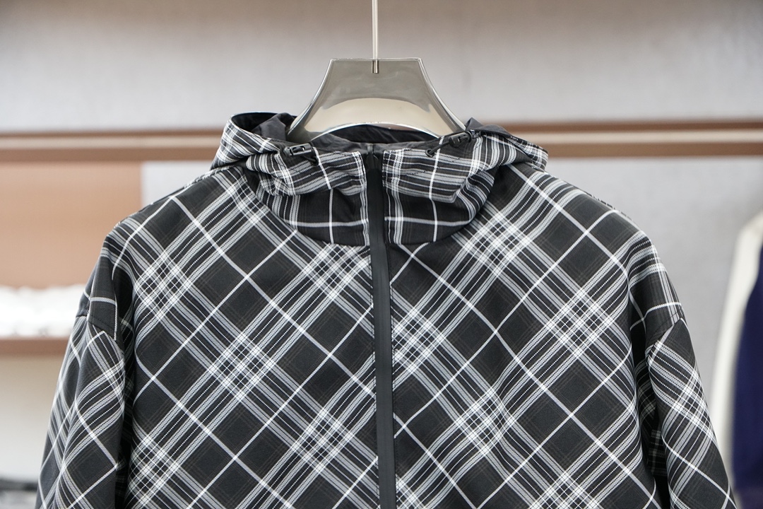 巴宝莉-BBR 2026SS 春季新款章仔双面外套原版购入开发，随意对比市面任意版本！Size:S M 