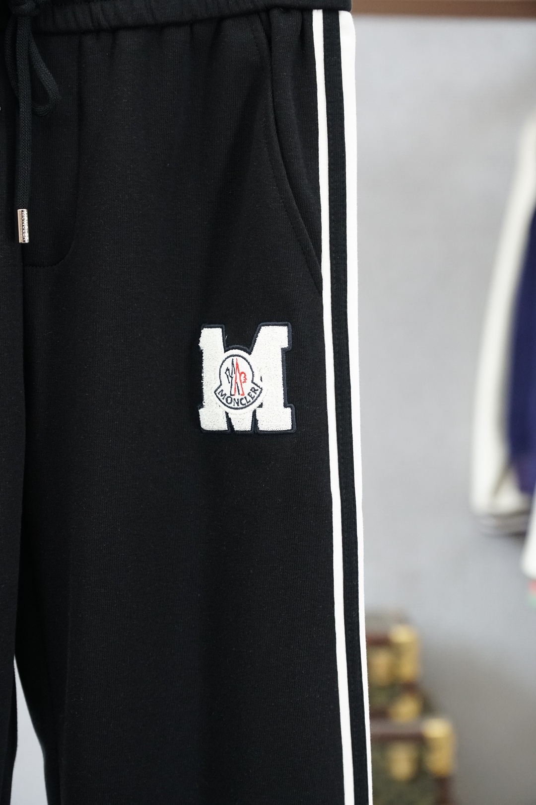 🌟🌟 蒙口-👄 夏款男士休闲裤👍细棉加氨纶面料休闲裤，最新款上身版型无敌正！绝对可以闭眼收的一款此款裤子