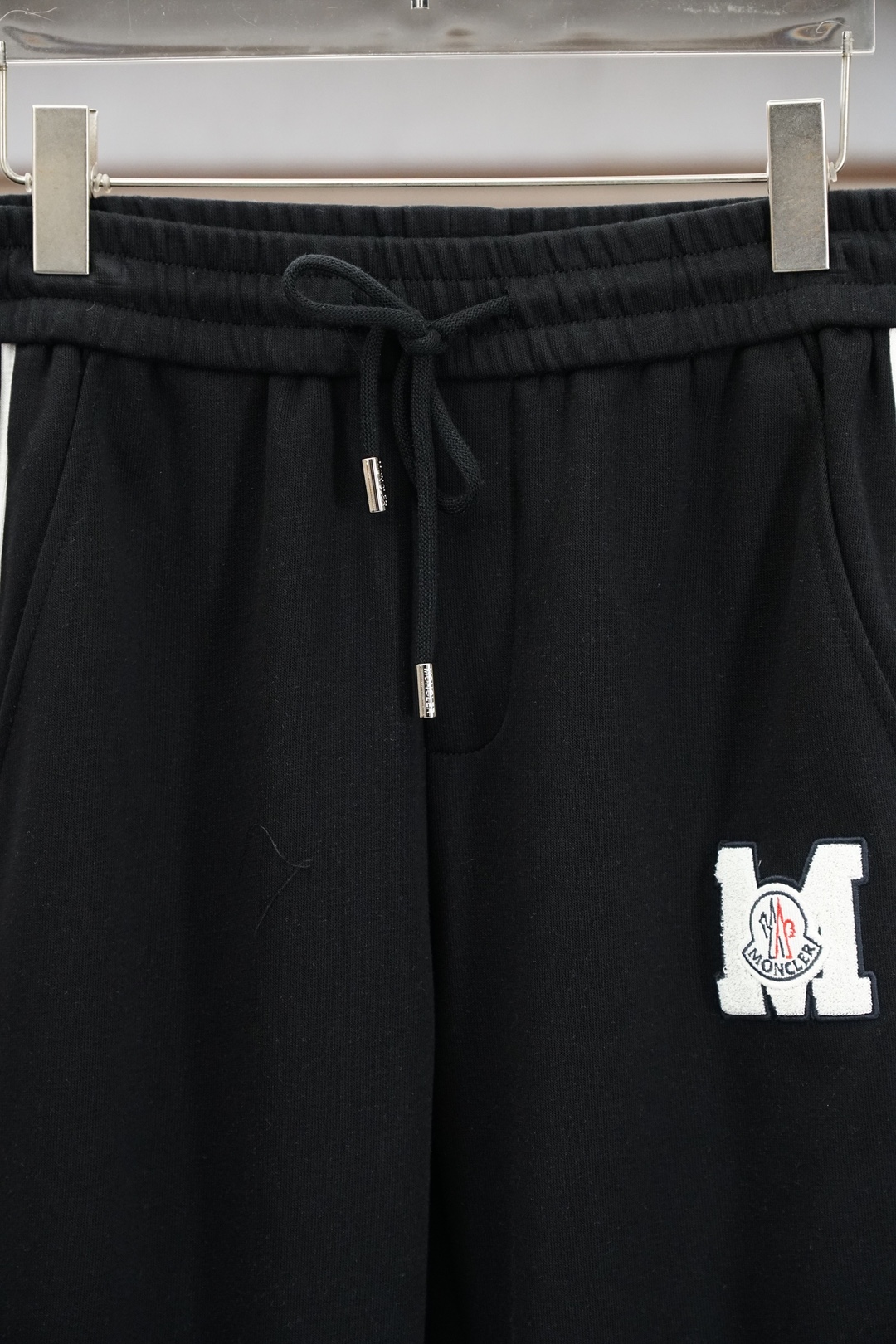 🌟🌟 蒙口-👄 夏款男士休闲裤👍细棉加氨纶面料休闲裤，最新款上身版型无敌正！绝对可以闭眼收的一款此款裤子