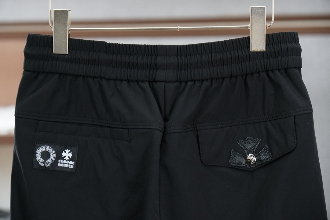 🌟🌟 克罗心👄 夏款男士休闲裤👍细棉加氨纶面料休闲裤，最新款上身版型无敌正！绝对可以闭眼收的一款此款裤子