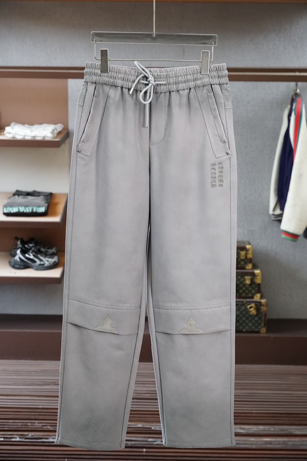 🌟🌟 克罗心👄 夏款男士休闲裤👍细棉加氨纶面料休闲裤，最新款上身版型无敌正！绝对可以闭眼收的一款此款裤子