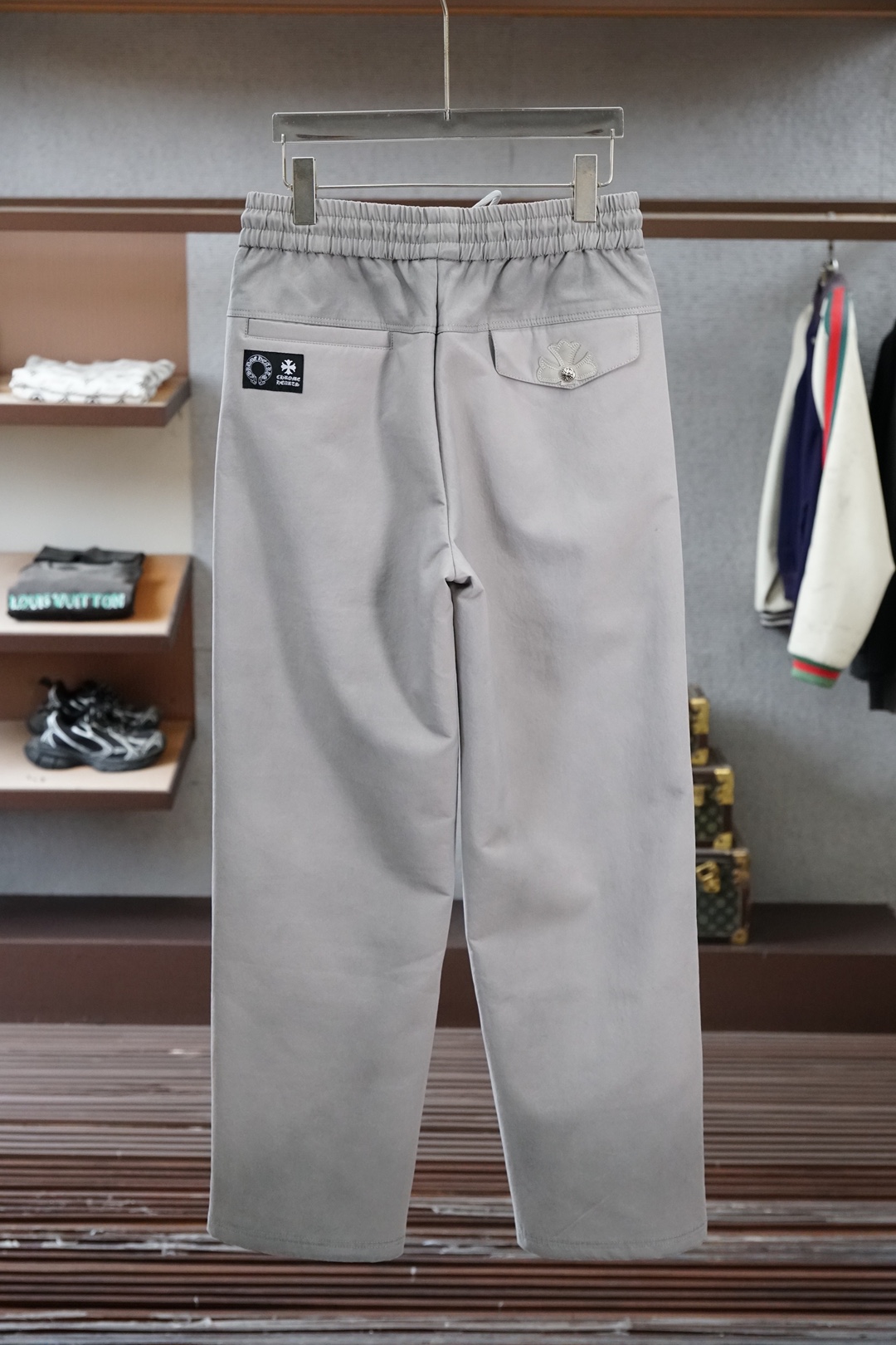 🌟🌟 克罗心👄 夏款男士休闲裤👍细棉加氨纶面料休闲裤，最新款上身版型无敌正！绝对可以闭眼收的一款此款裤子