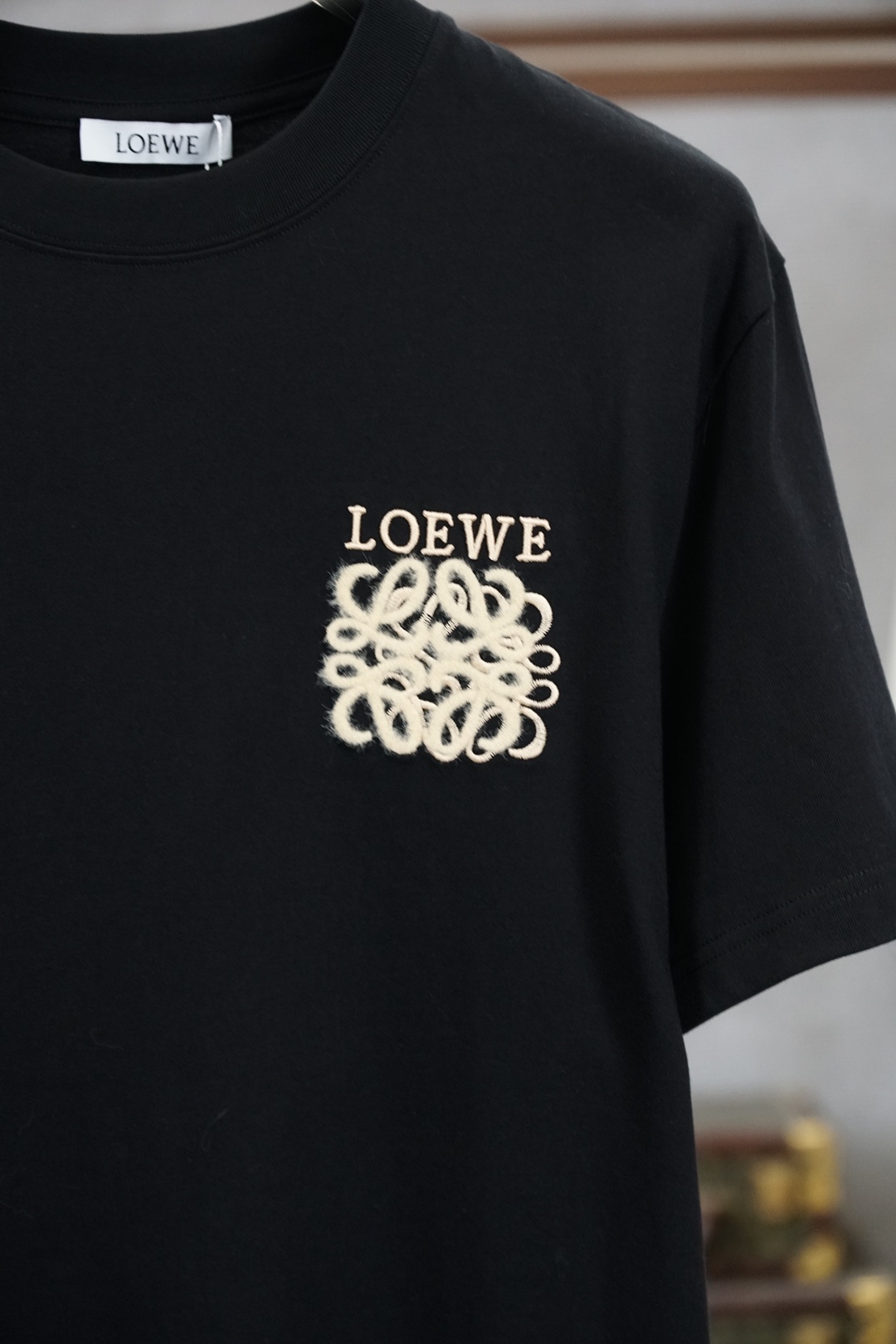 Loewe罗意威/2026春夏新款短袖，🦋📟🪆🌹🖖一贯的好版型 进口原版超细进口柔软丝光棉。面料柔软 弹