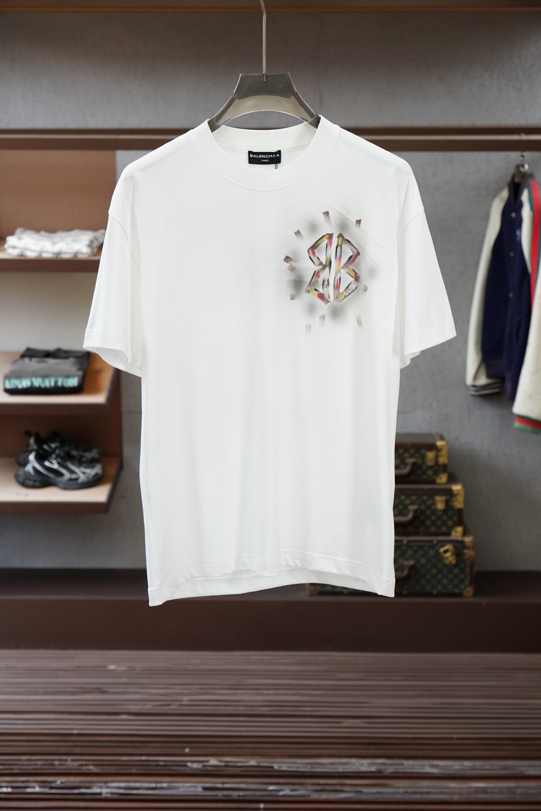 巴黎世家/2026春夏新款短袖，🦋📟🪆🌹🖖一贯的好版型 进口原版超细进口柔软丝光棉。面料柔软 弹性细腻 