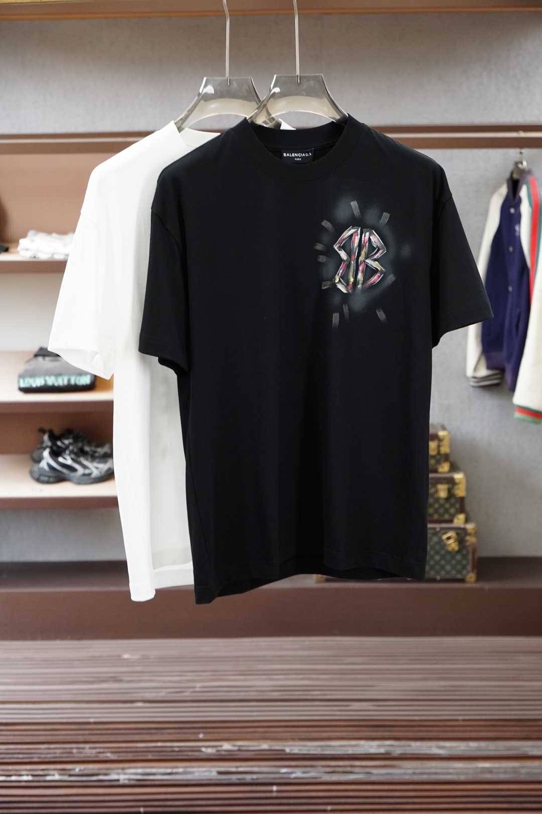 巴黎世家/2026春夏新款短袖，🦋📟🪆🌹🖖一贯的好版型 进口原版超细进口柔软丝光棉。面料柔软 弹性细腻 