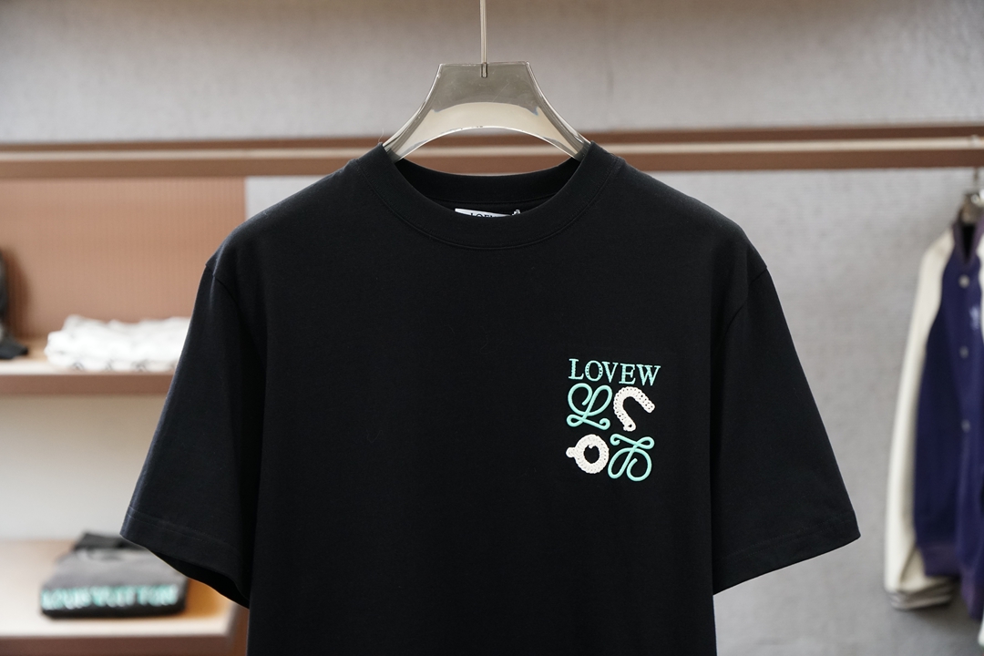 、Loewe罗意威-2026春夏新款短袖，最经典净色通勤百搭帅气的圆领短袖打底衫 🦋📟🪆🌹🖖一贯的好版型