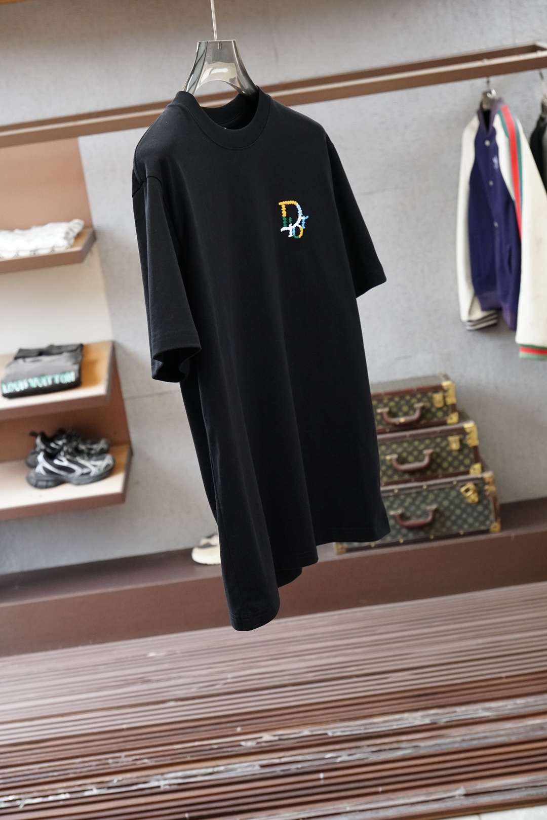 、Dior迪奥-2026春夏新款短袖，最经典净色通勤百搭帅气的圆领短袖打底衫 🦋📟🪆🌹🖖一贯的好版型 进