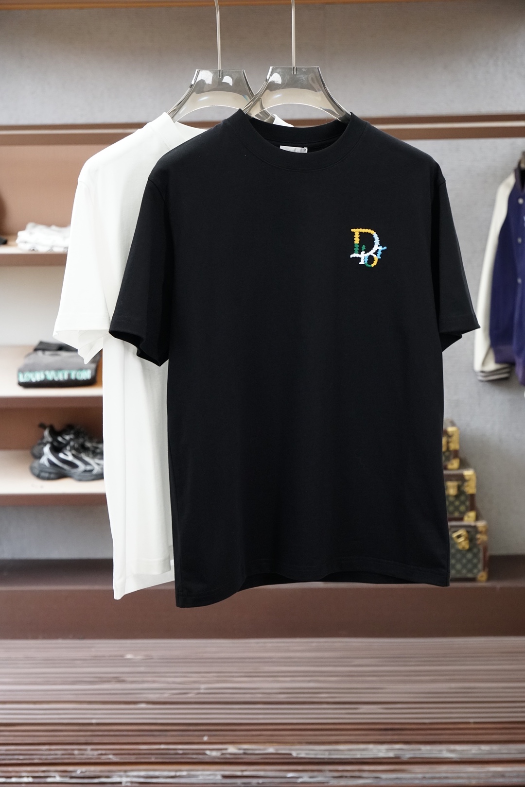 、Dior迪奥-2026春夏新款短袖，最经典净色通勤百搭帅气的圆领短袖打底衫 🦋📟🪆🌹🖖一贯的好版型 进