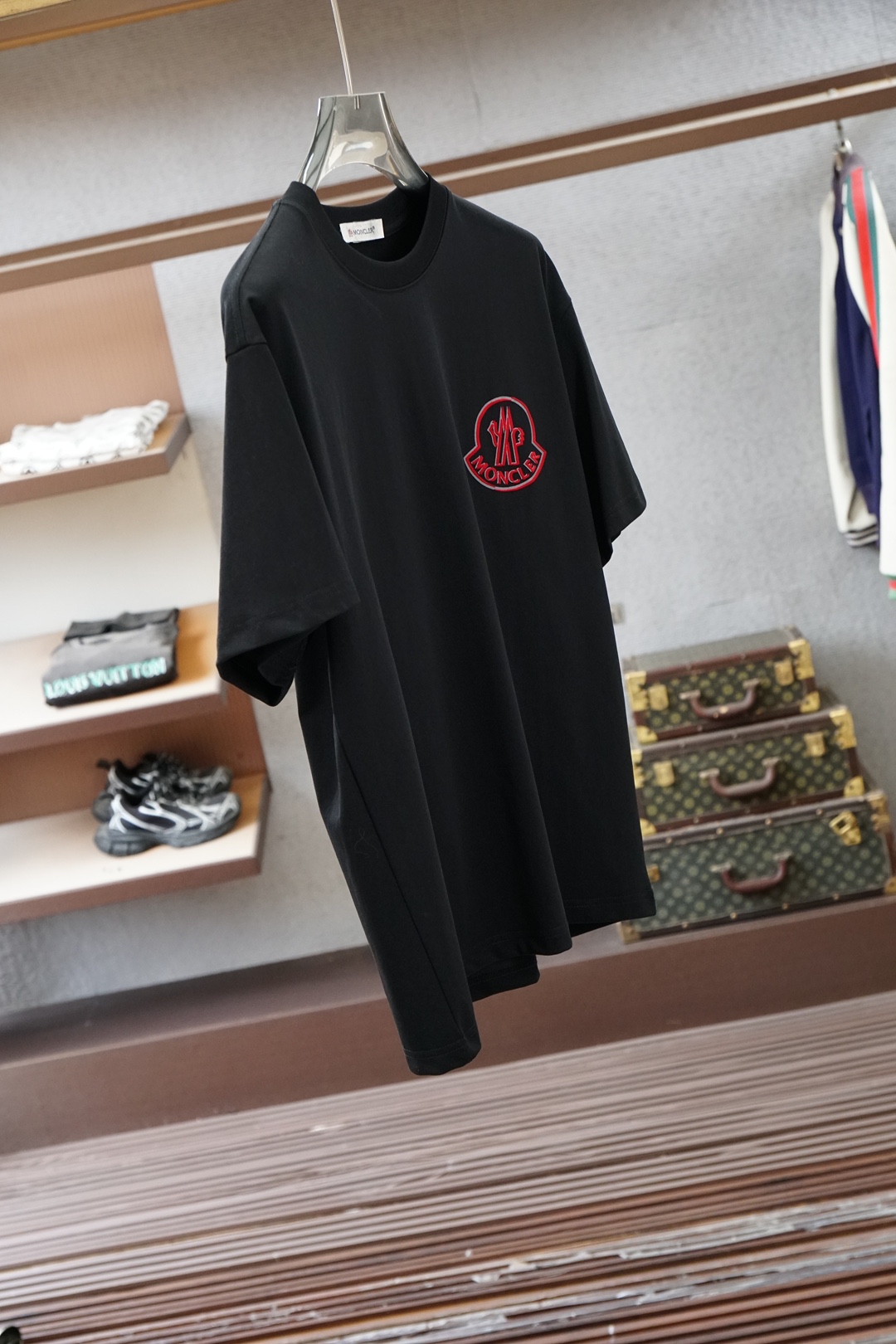 蒙口/2026春夏新款短袖，通勤百搭帅气的圆”领🦋📟🪆🌹🖖一贯的好版型 进口原版超细进口柔软丝光棉。面料