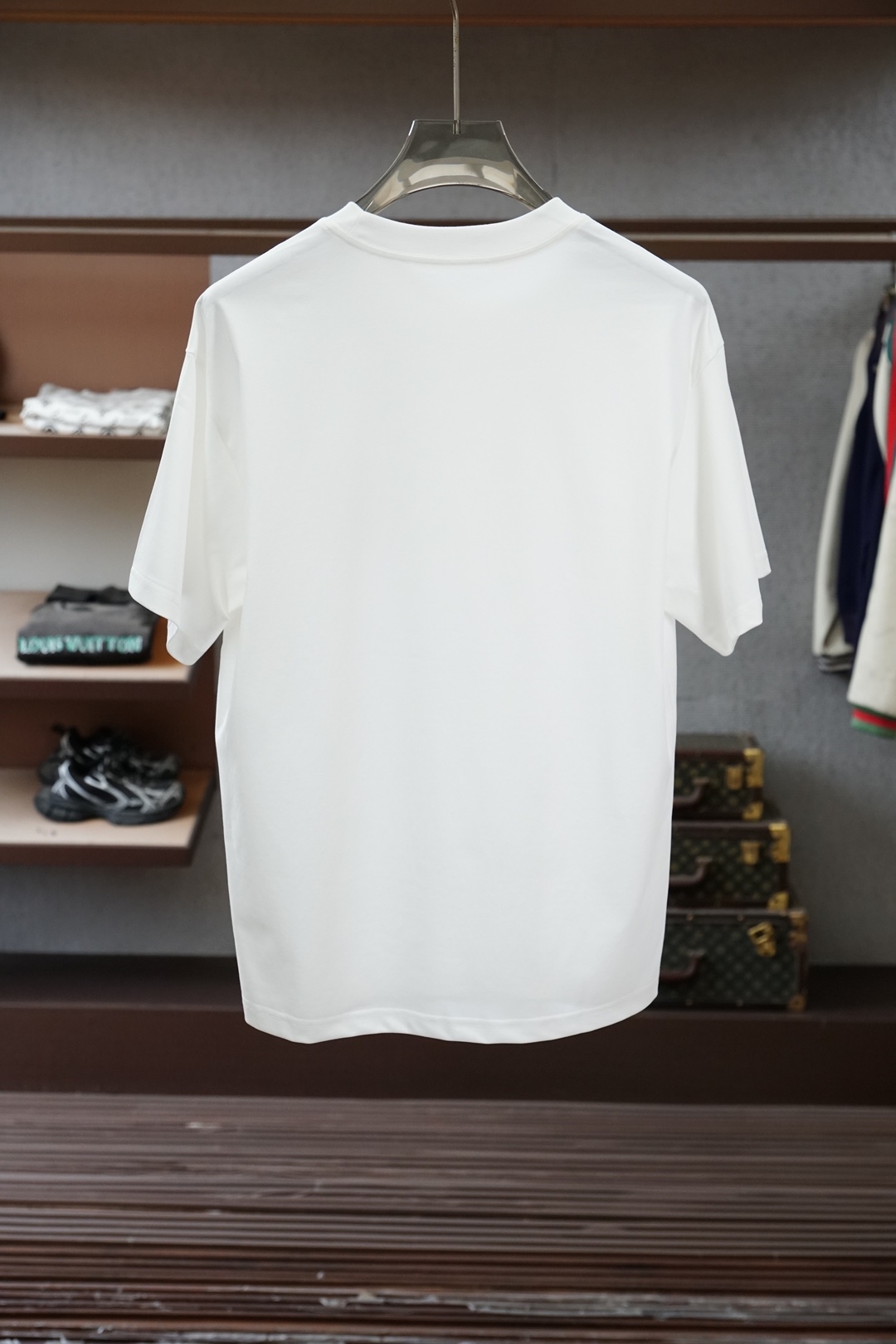 蒙口/2026春夏新款短袖，通勤百搭帅气的圆”领🦋📟🪆🌹🖖一贯的好版型 进口原版超细进口柔软丝光棉。面料