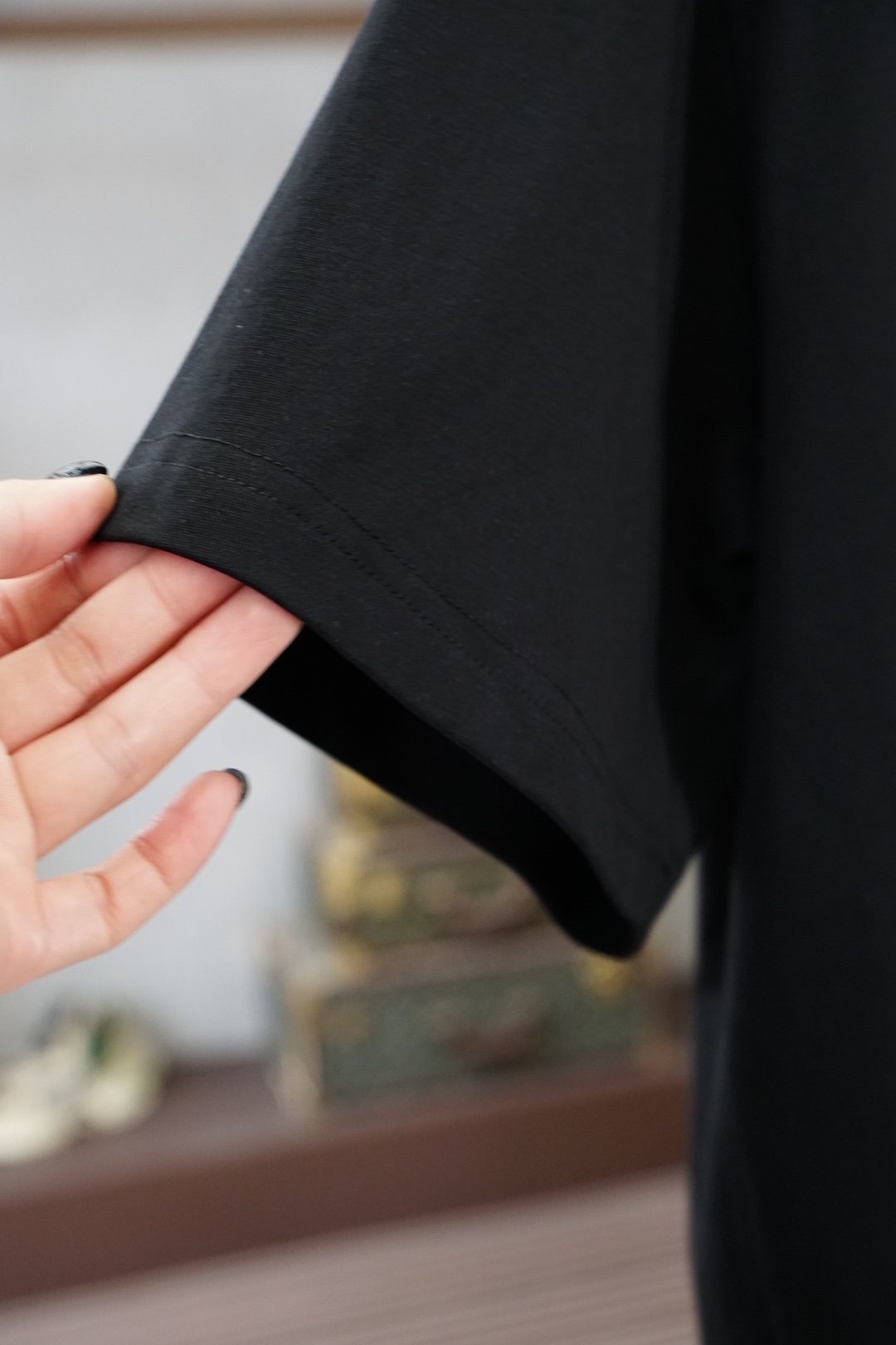 蒙口/2026春夏新款短袖，通勤百搭帅气的圆”领🦋📟🪆🌹🖖一贯的好版型 进口原版超细进口柔软丝光棉。面料