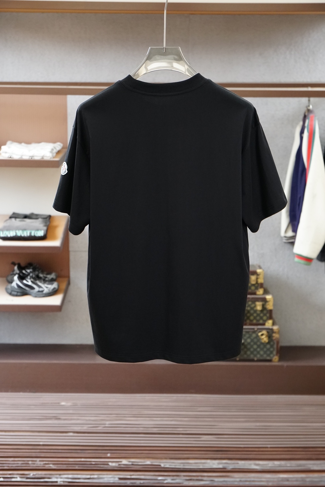 蒙口/2026春夏新款短袖，通勤百搭帅气的圆”领🦋📟🪆🌹🖖一贯的好版型 进口原版超细进口柔软丝光棉。面料