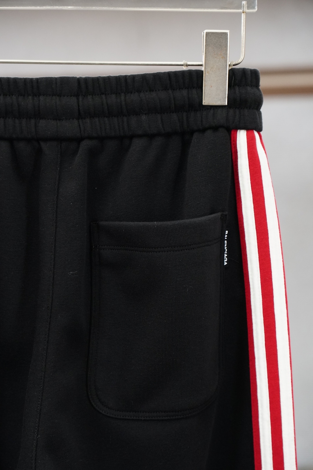 巴黎世家/2026早春直筒裤🌟🌟男士精品休闲裤.意大利🇮🇹进口面料，最新款上身版型无敌正!绝对可以闭眼收