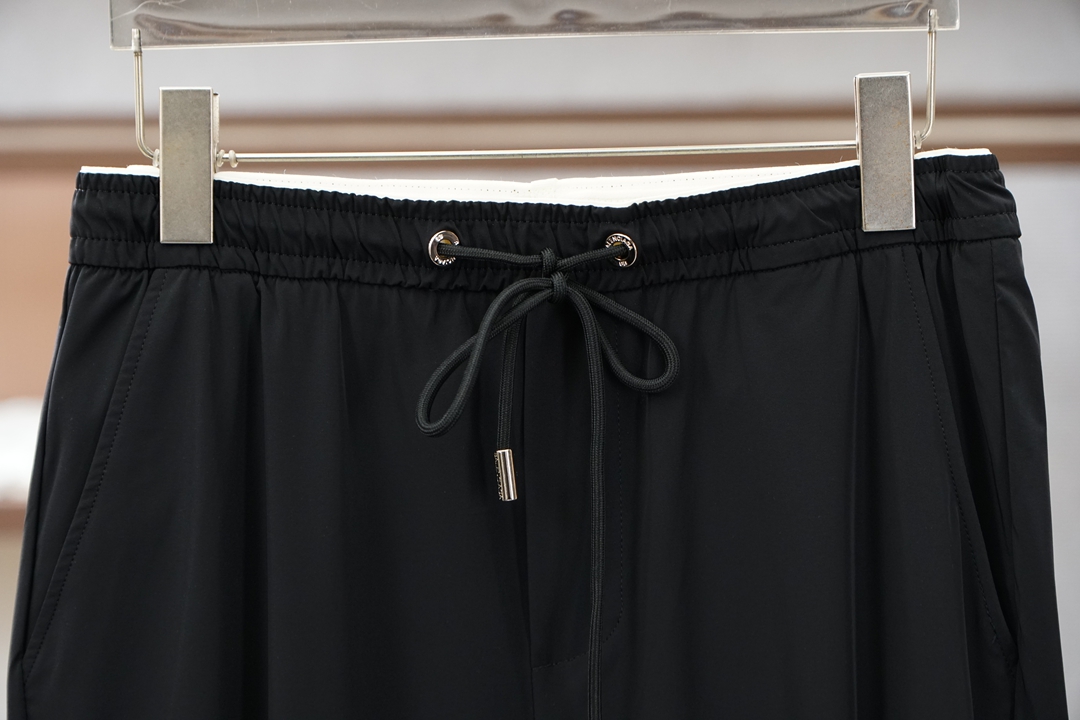 巴黎世家/2026早春束脚裤🌟🌟男士精品休闲裤.意大利超薄进口面料，最新款上身版型无敌正!绝对可以闭眼收