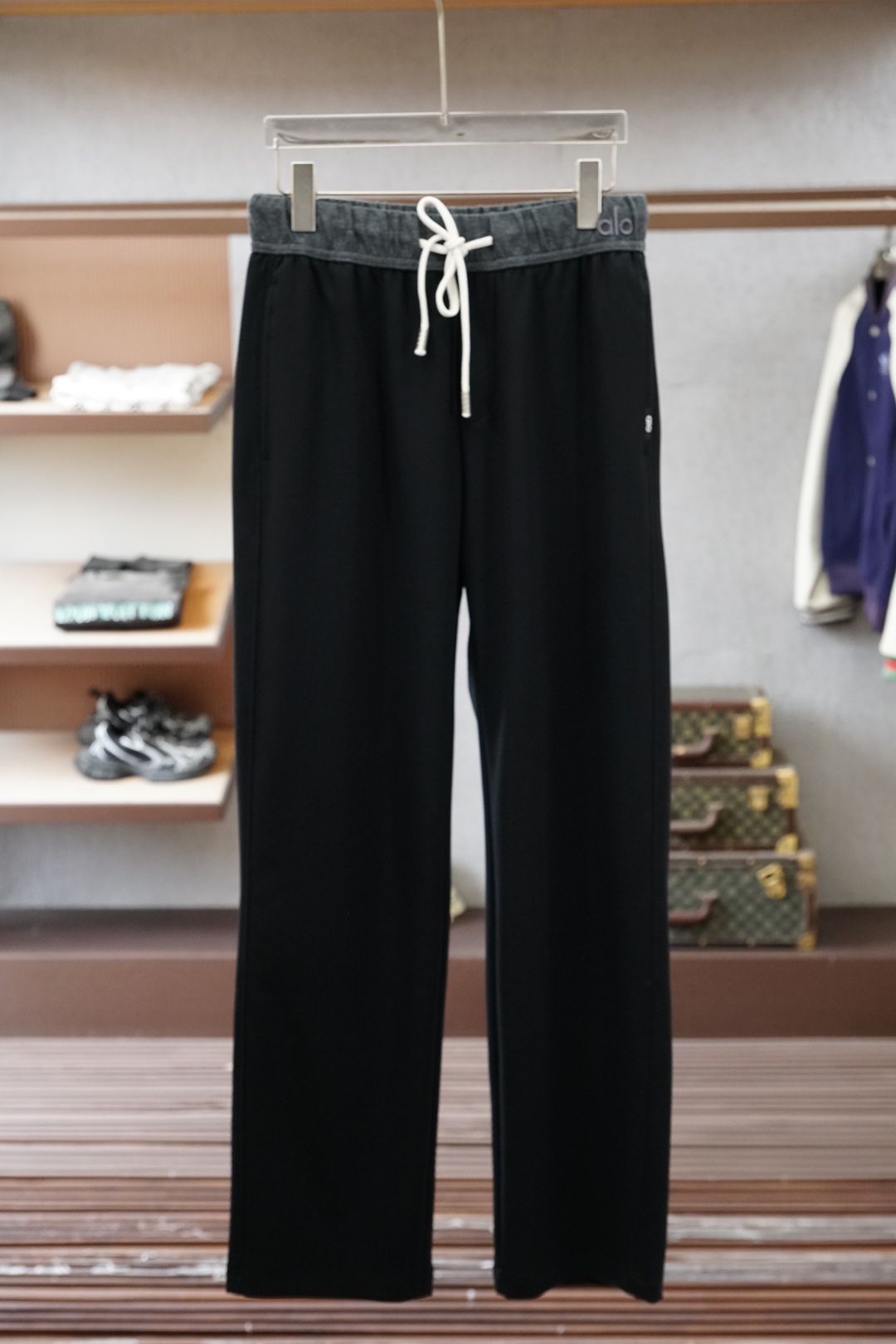0欧跑/2026早春直筒裤🌟🌟男士精品休闲裤.意大利🇮🇹进口面料，最新款上身版型无敌正!绝对可以闭眼收的