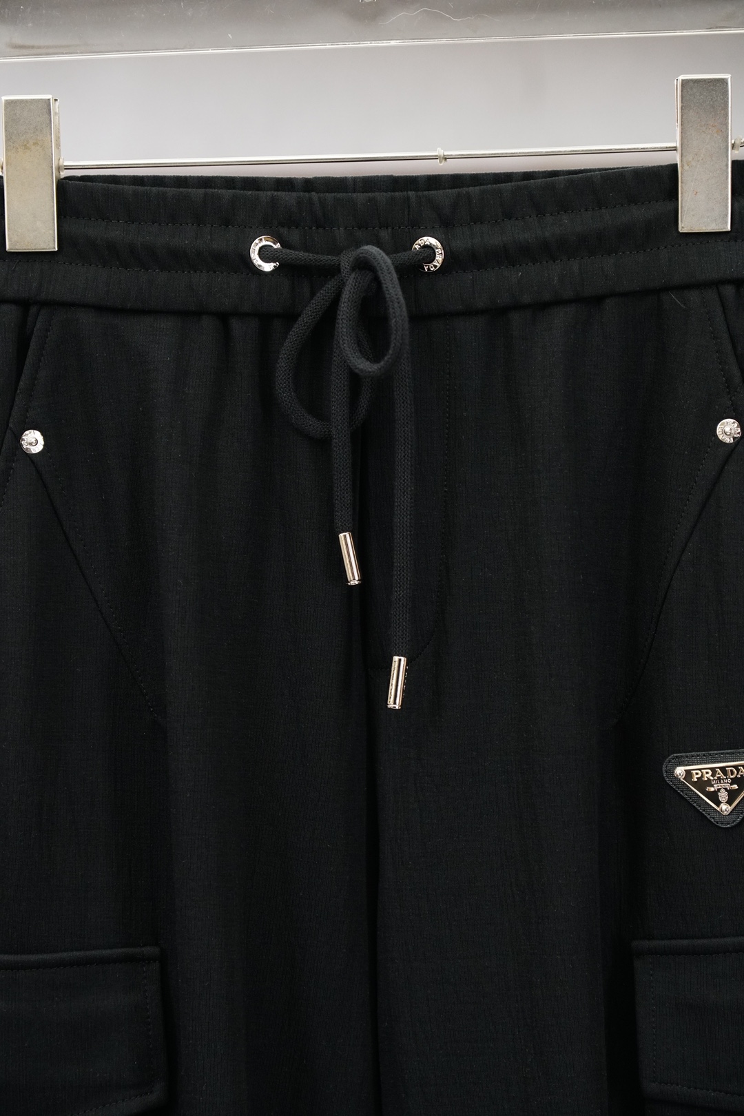 Prada普拉达/2026早春直筒裤🌟🌟男士精品休闲裤.意大利🇮🇹进口面料，最新款上身版型无敌正!绝对可