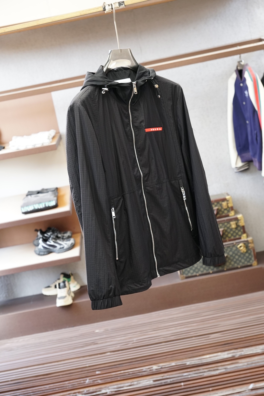 Prada普拉达/2026ss春季新款夹克外套全高端版本！高定专柜面料辅料，透气舒适度高，细节无可挑剔，