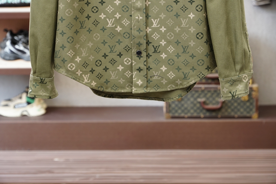 LV路易威登/🍁2026早春新款衬衣外套🔥满身提花，慢慢时尚感，高端品质堪比正品，胸前进口顶极高密度朱地