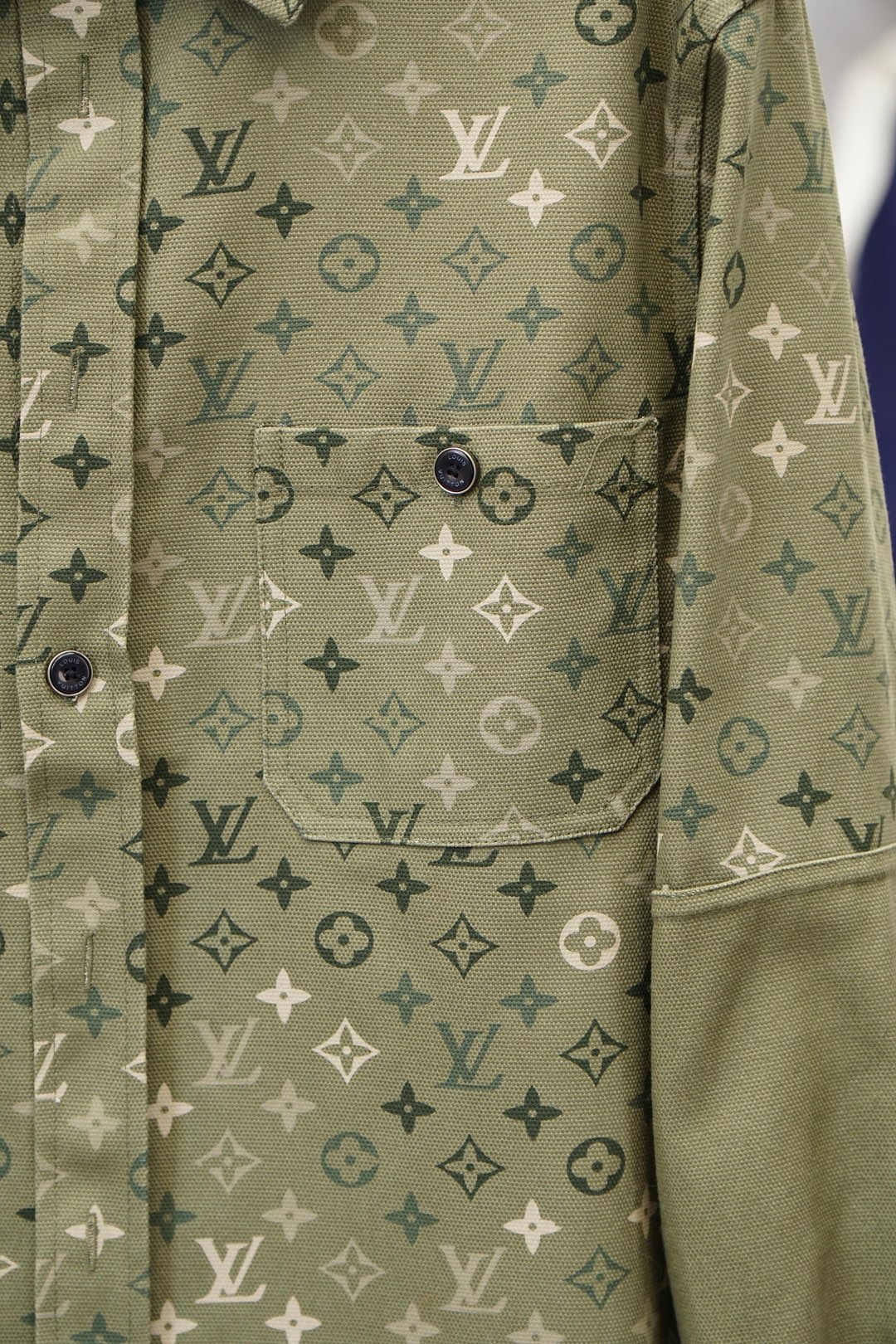 LV路易威登/🍁2026早春新款衬衣外套🔥满身提花，慢慢时尚感，高端品质堪比正品，胸前进口顶极高密度朱地