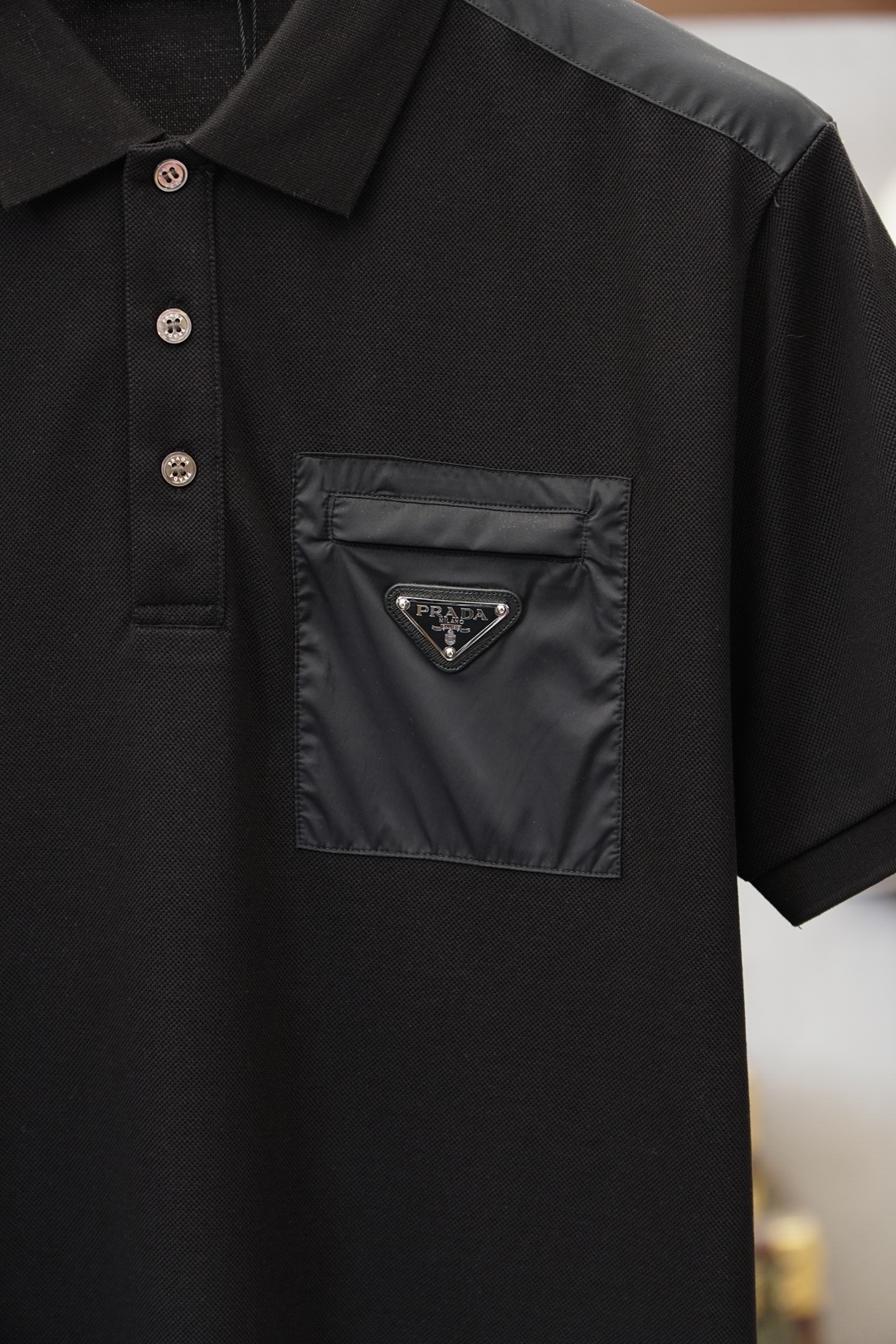 普拉达- Prada/2026ss新品上线🔥🔥🔥双面珠地Polo衫｜双面质感的高阶型格采用双面珠地面料，